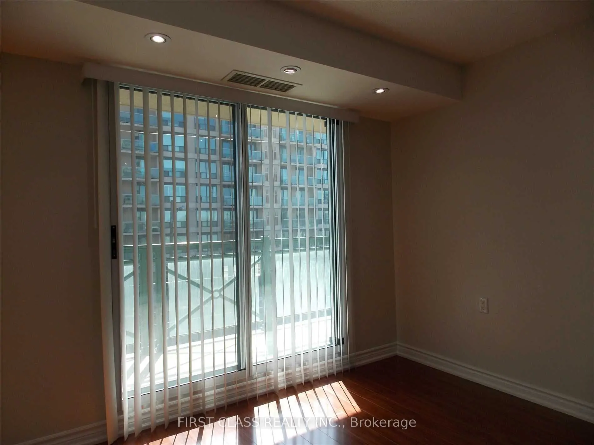 920 Sheppard Avenue W, #308