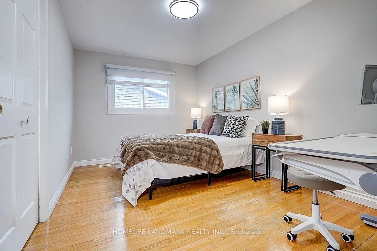 89 Whitehorn Crescent