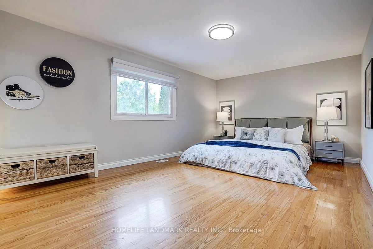 89 Whitehorn Crescent