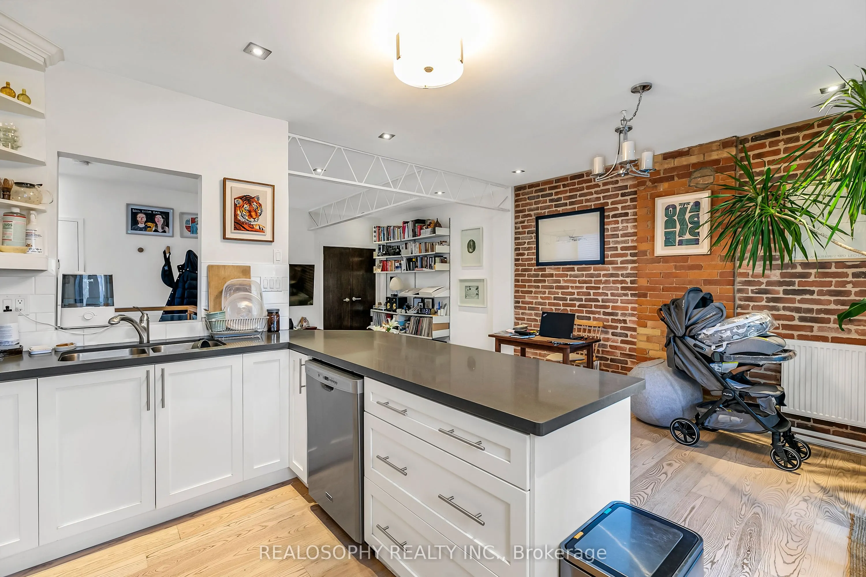 626 Huron Street