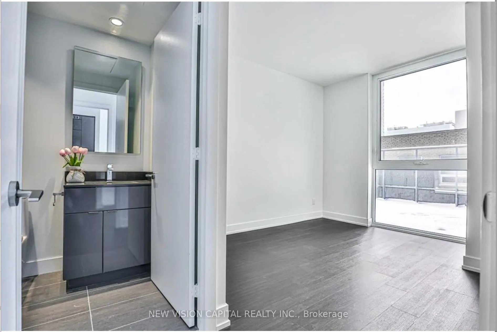 7 Grenville Street, #715