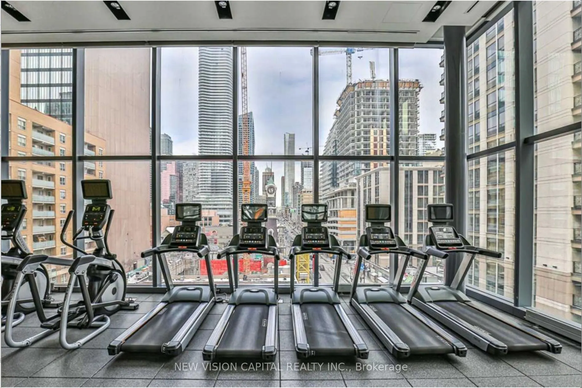 7 Grenville Street, #715
