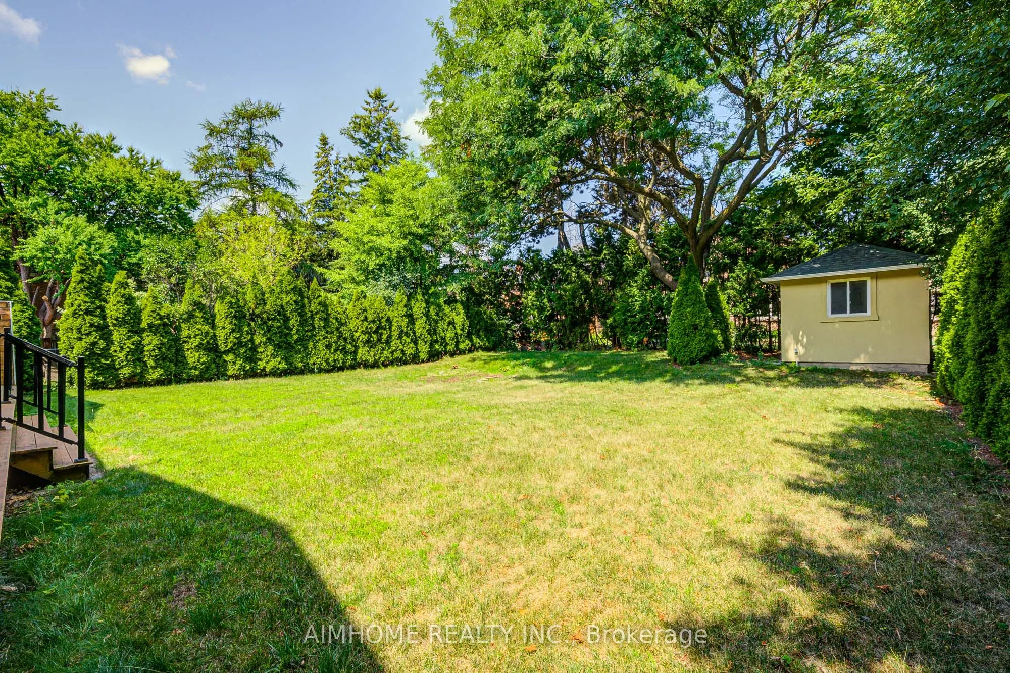 16 Winlock Park, #Upper Levels