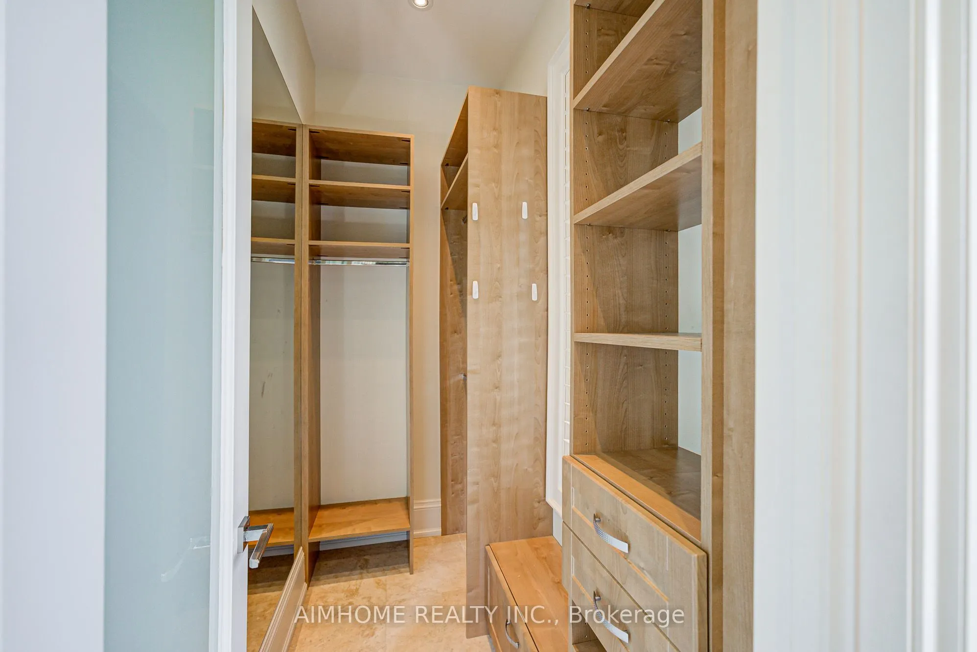 16 Winlock Park, #Upper Levels