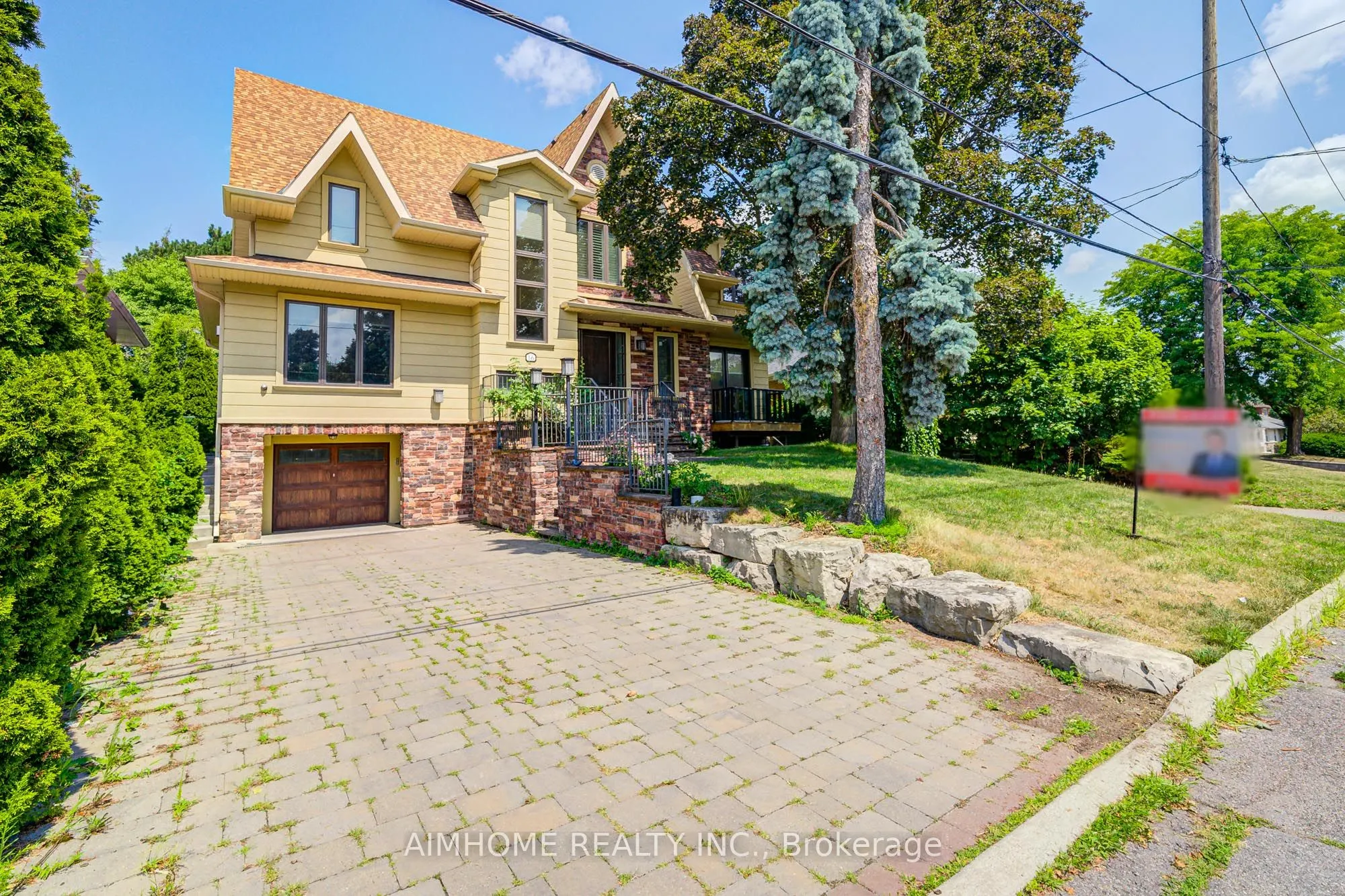 16 Winlock Park, #Upper Levels