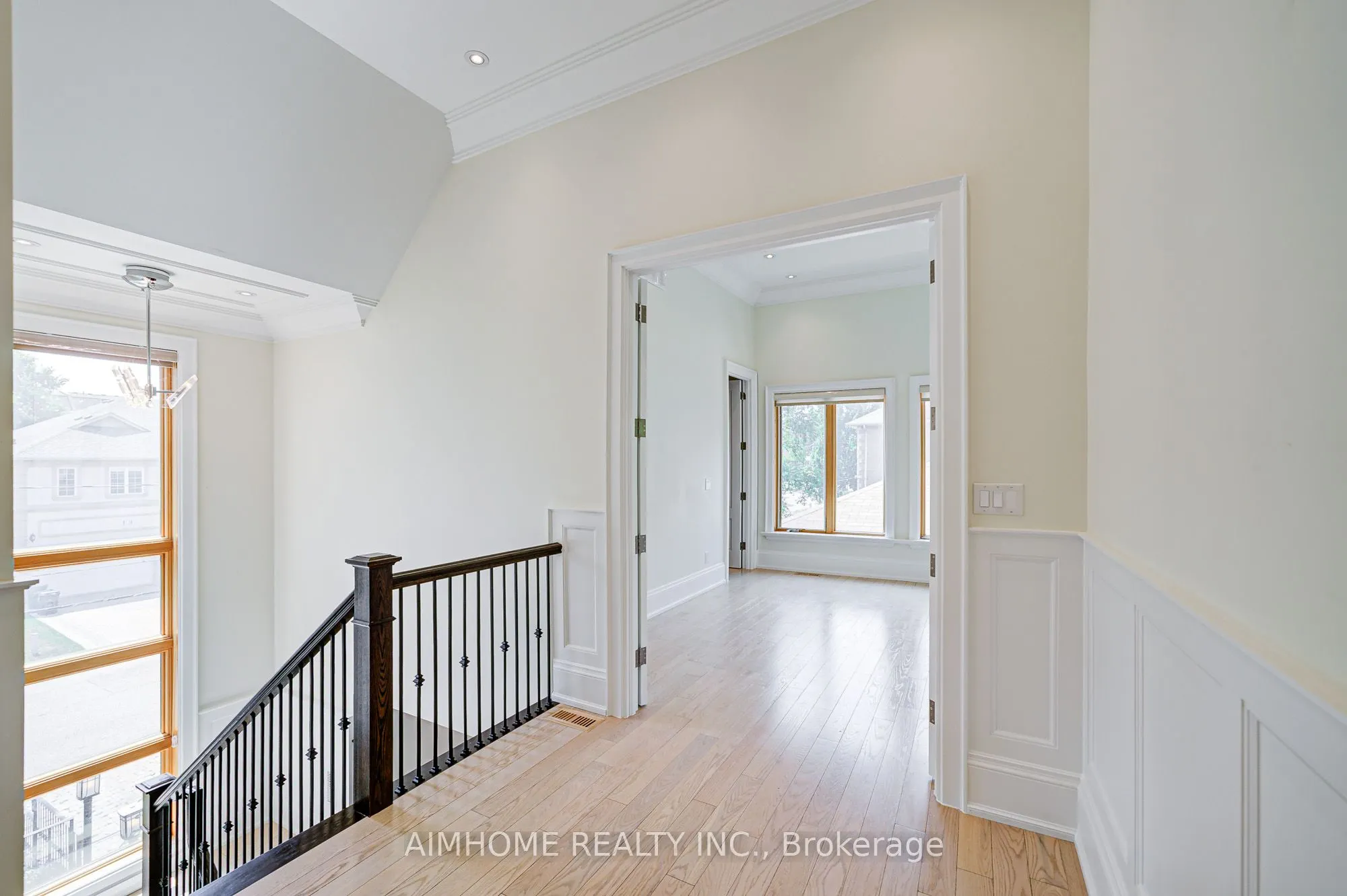 16 Winlock Park, #Upper Levels