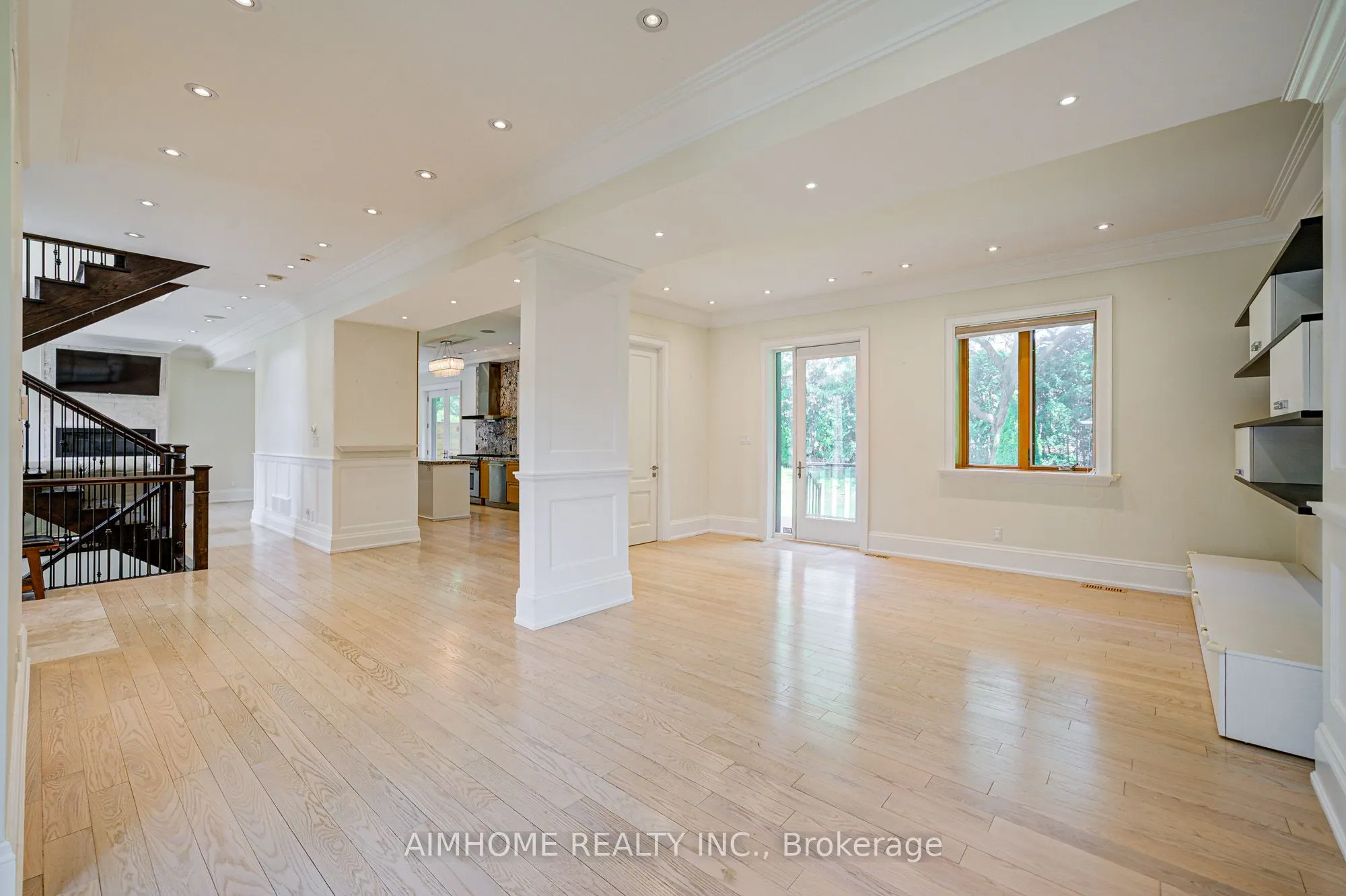 16 Winlock Park, #Upper Levels