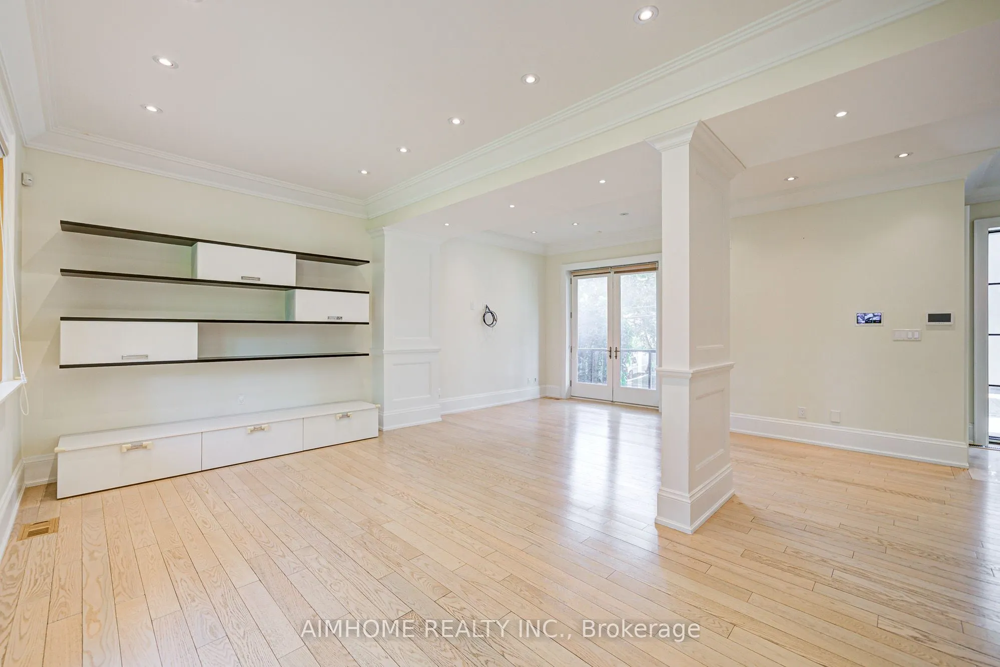 16 Winlock Park, #Upper Levels