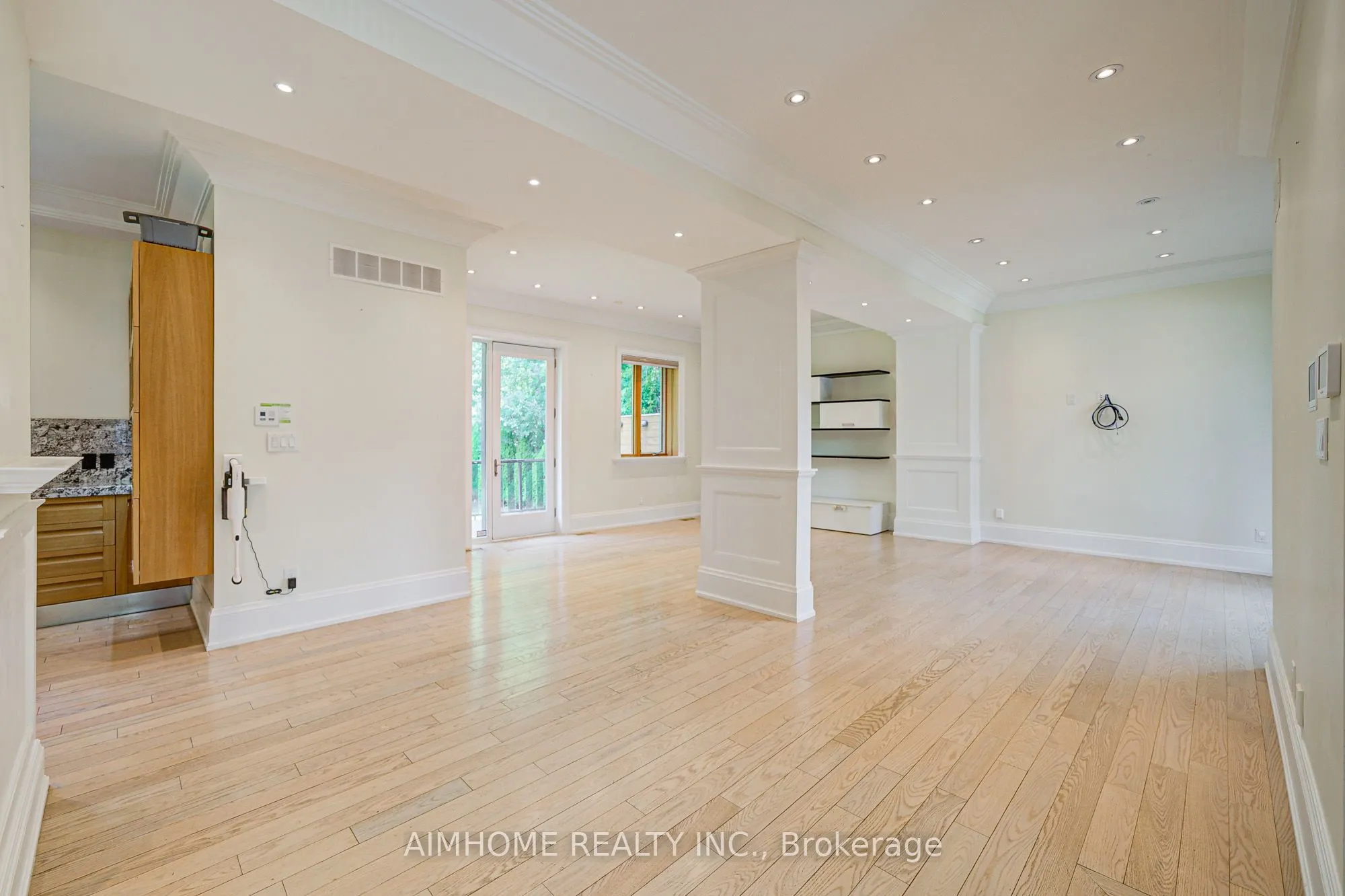 16 Winlock Park, #Upper Levels
