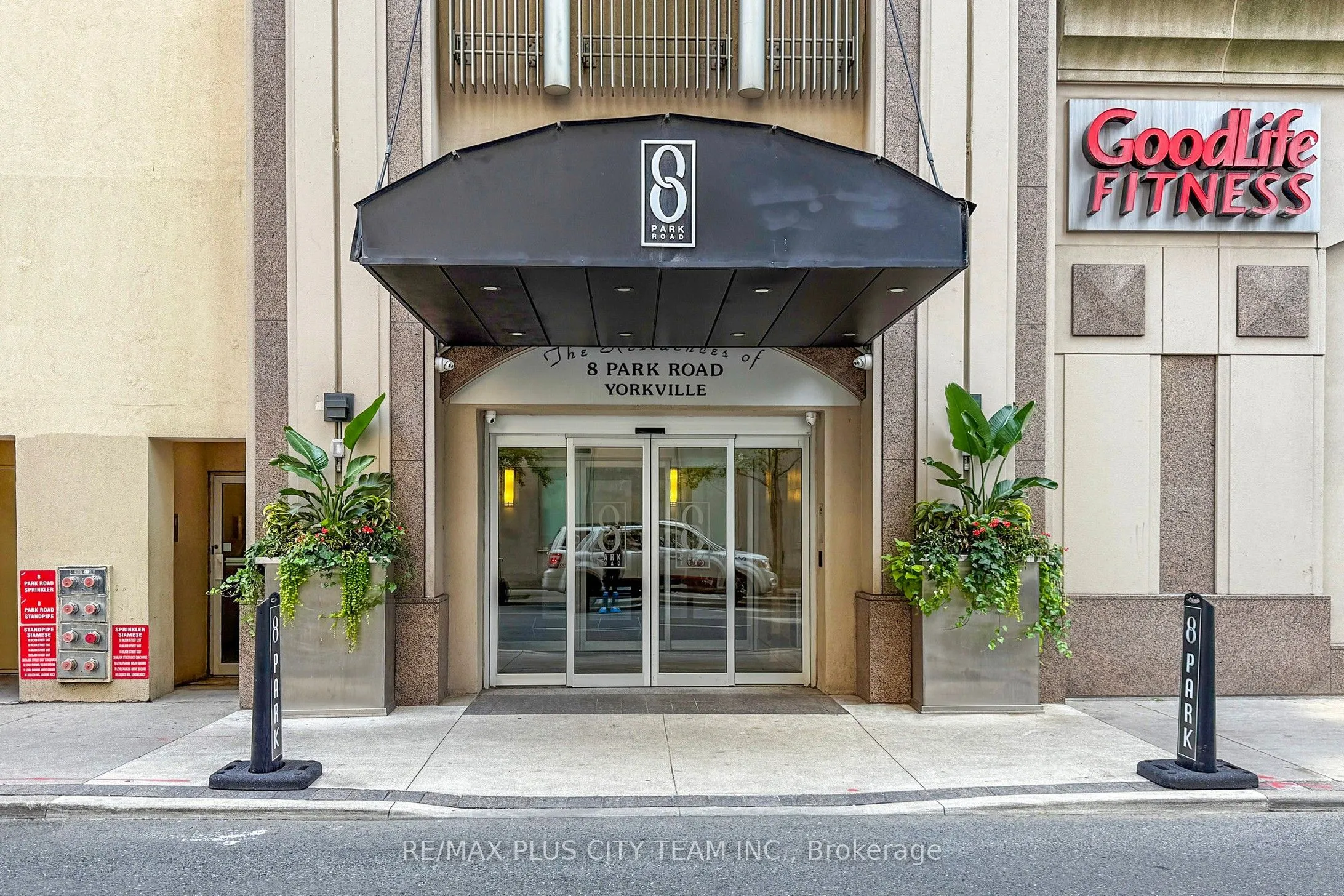 8 Park Road, #2515