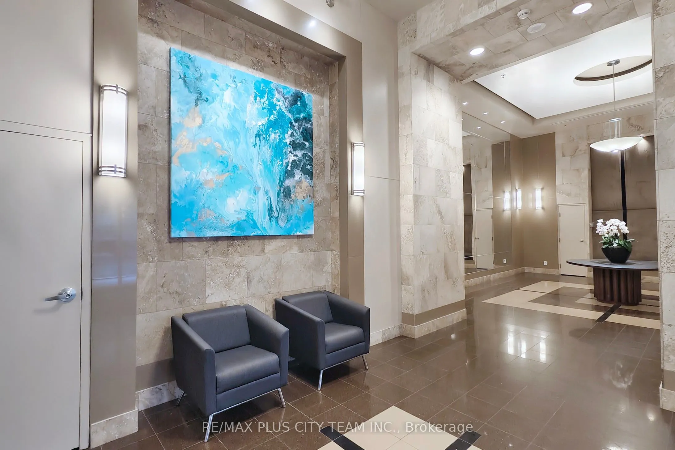 8 Park Road, #2515