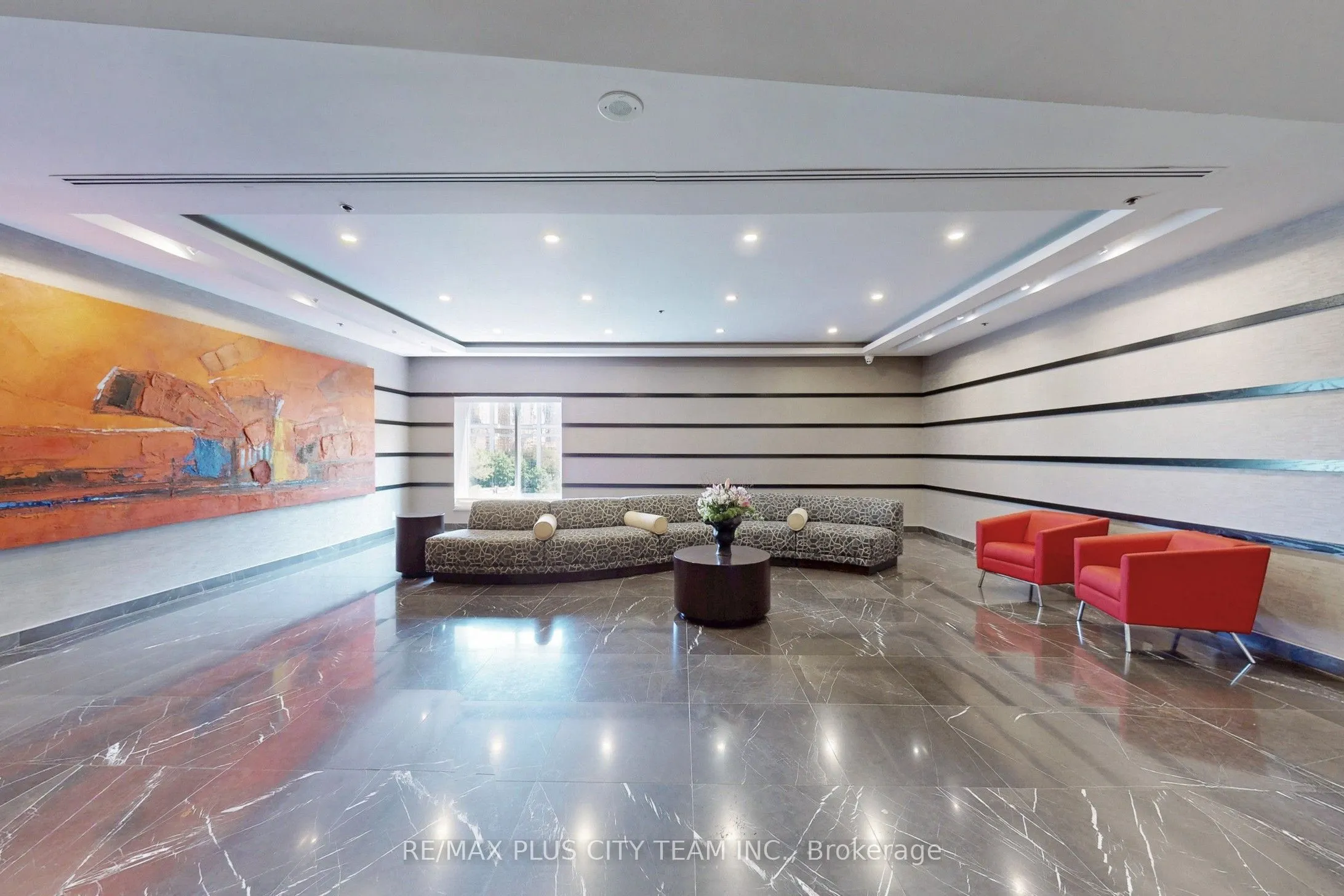8 Park Road, #2515