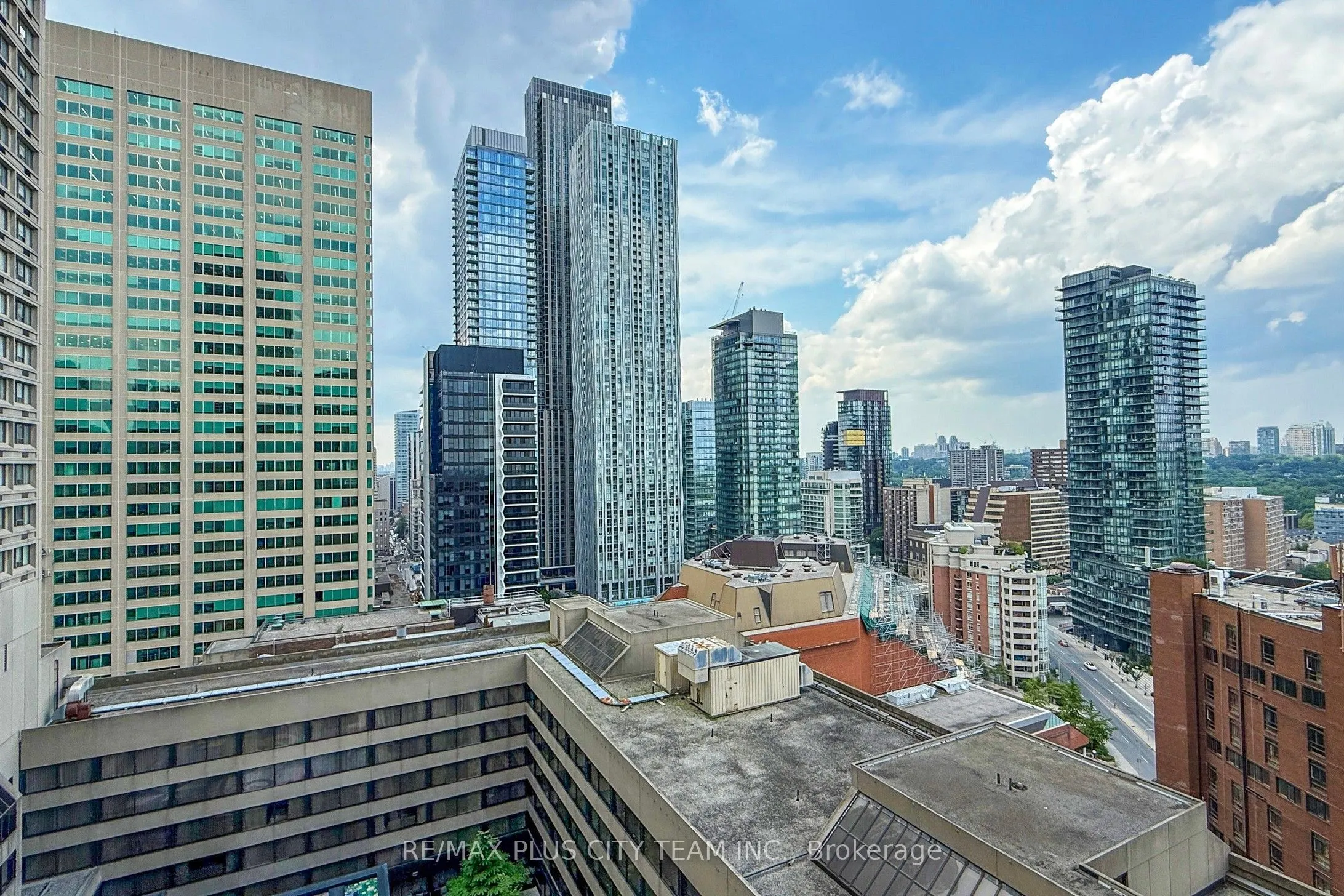 8 Park Road, #2515