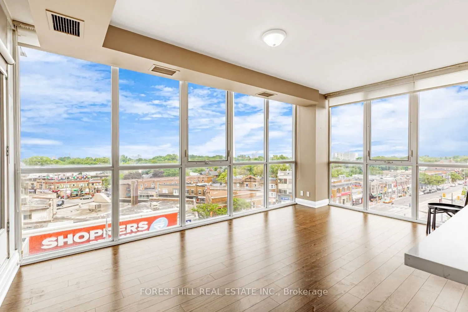 530 St. Clair Avenue W, #508
