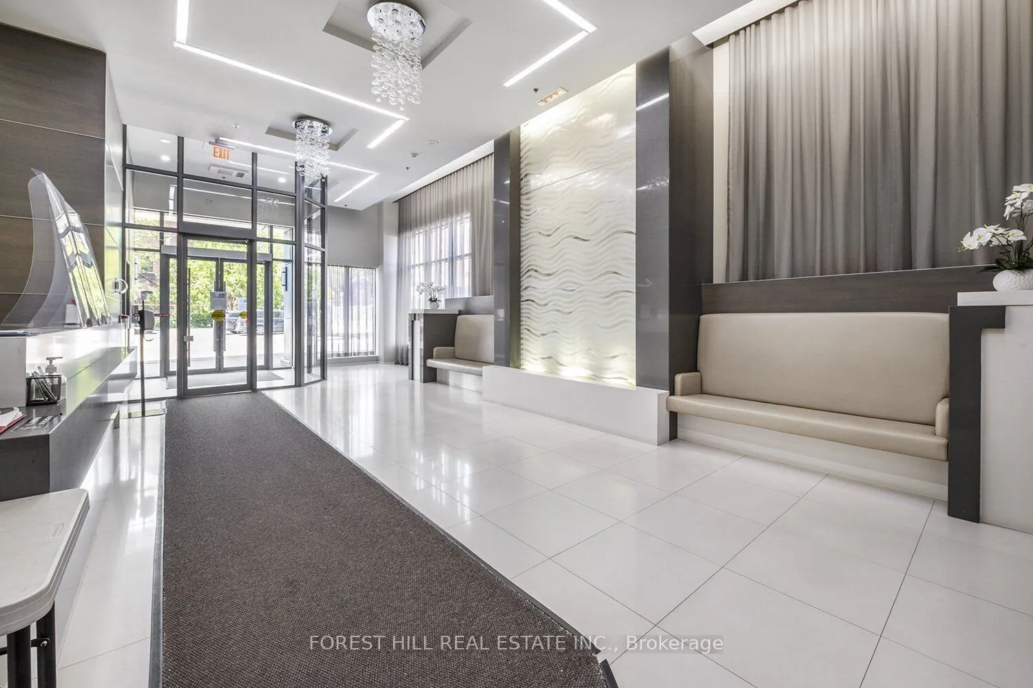 530 St. Clair Avenue W, #508