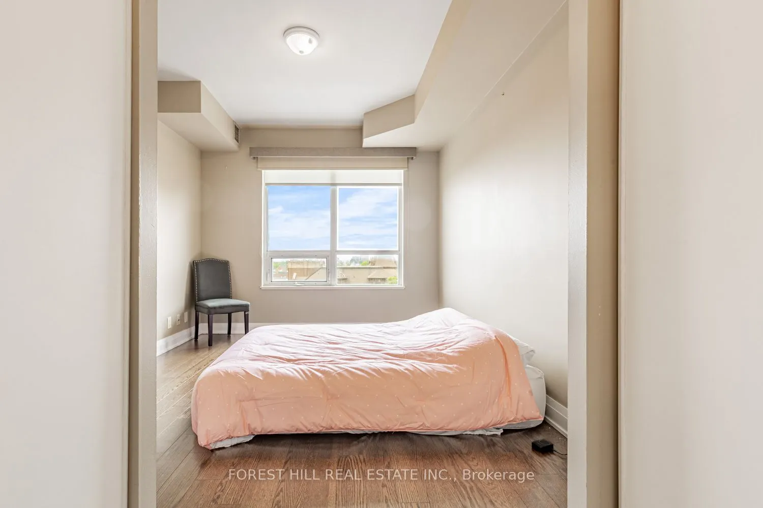 530 St. Clair Avenue W, #508