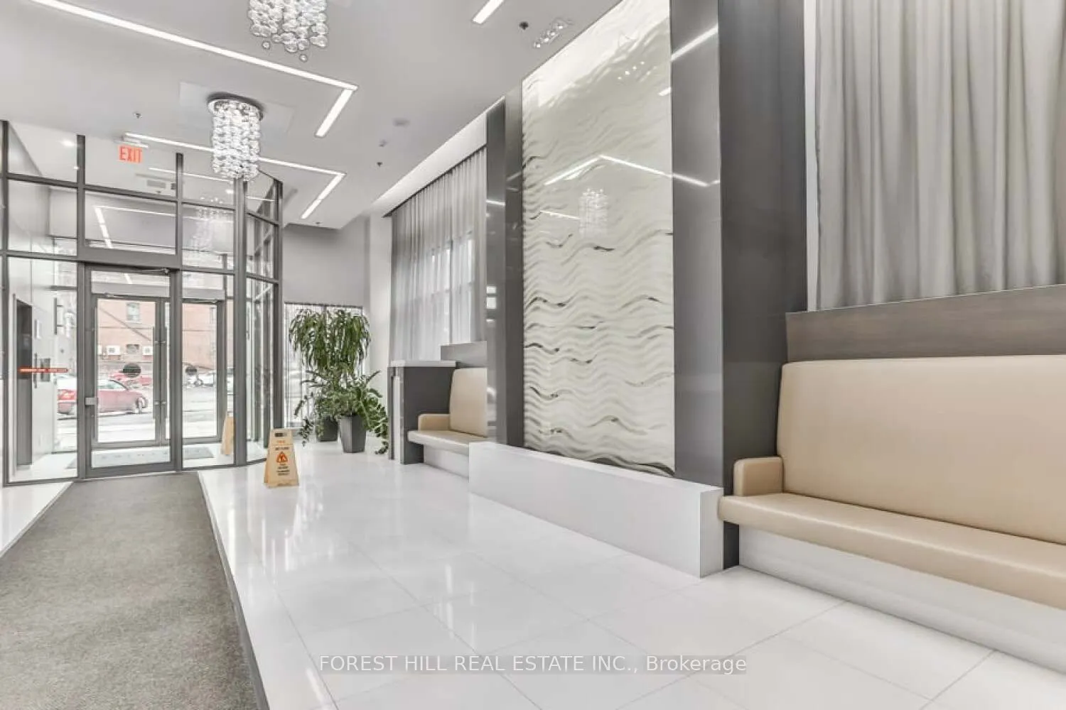 530 St. Clair Avenue W, #508