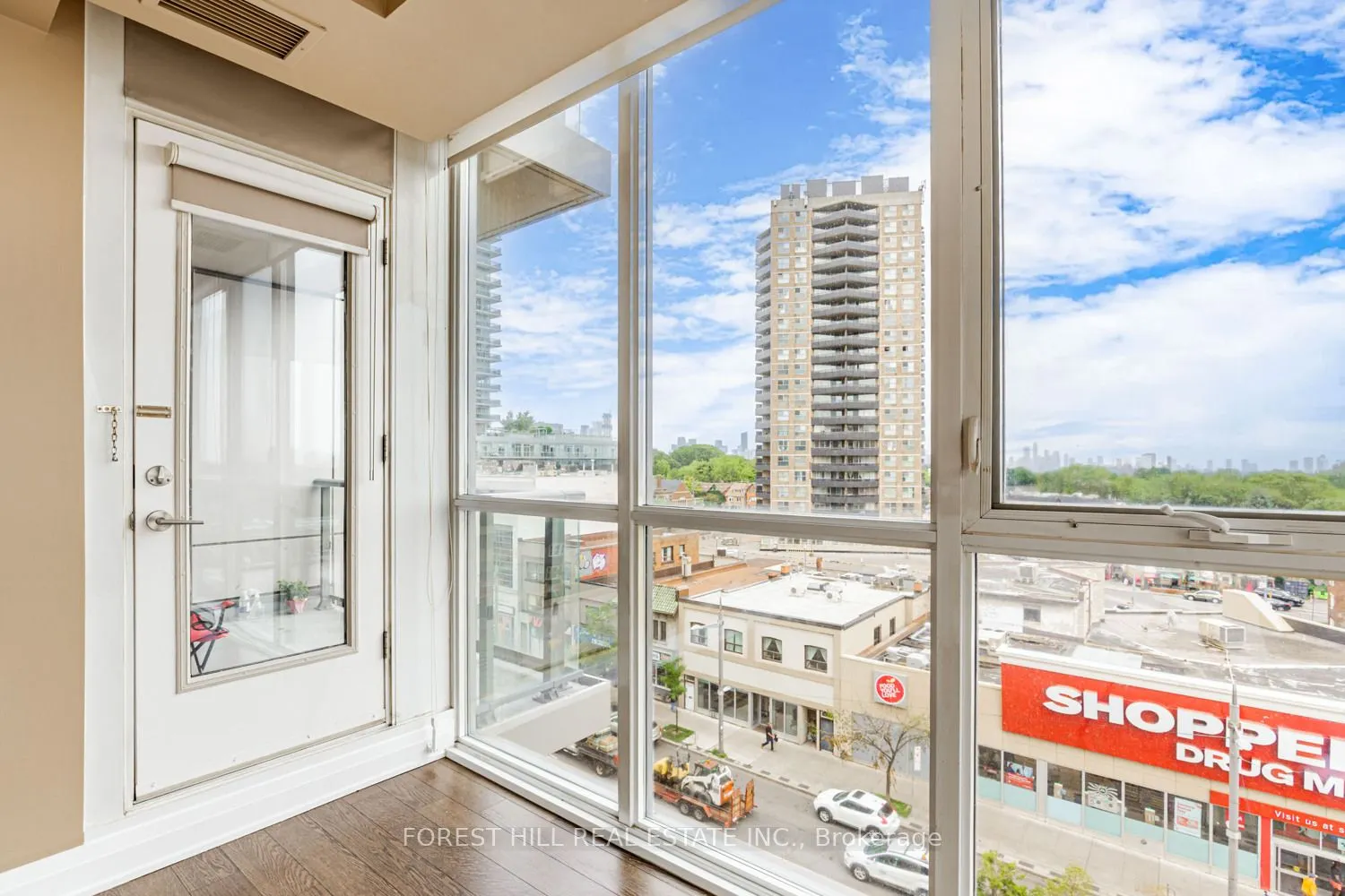 530 St. Clair Avenue W, #508