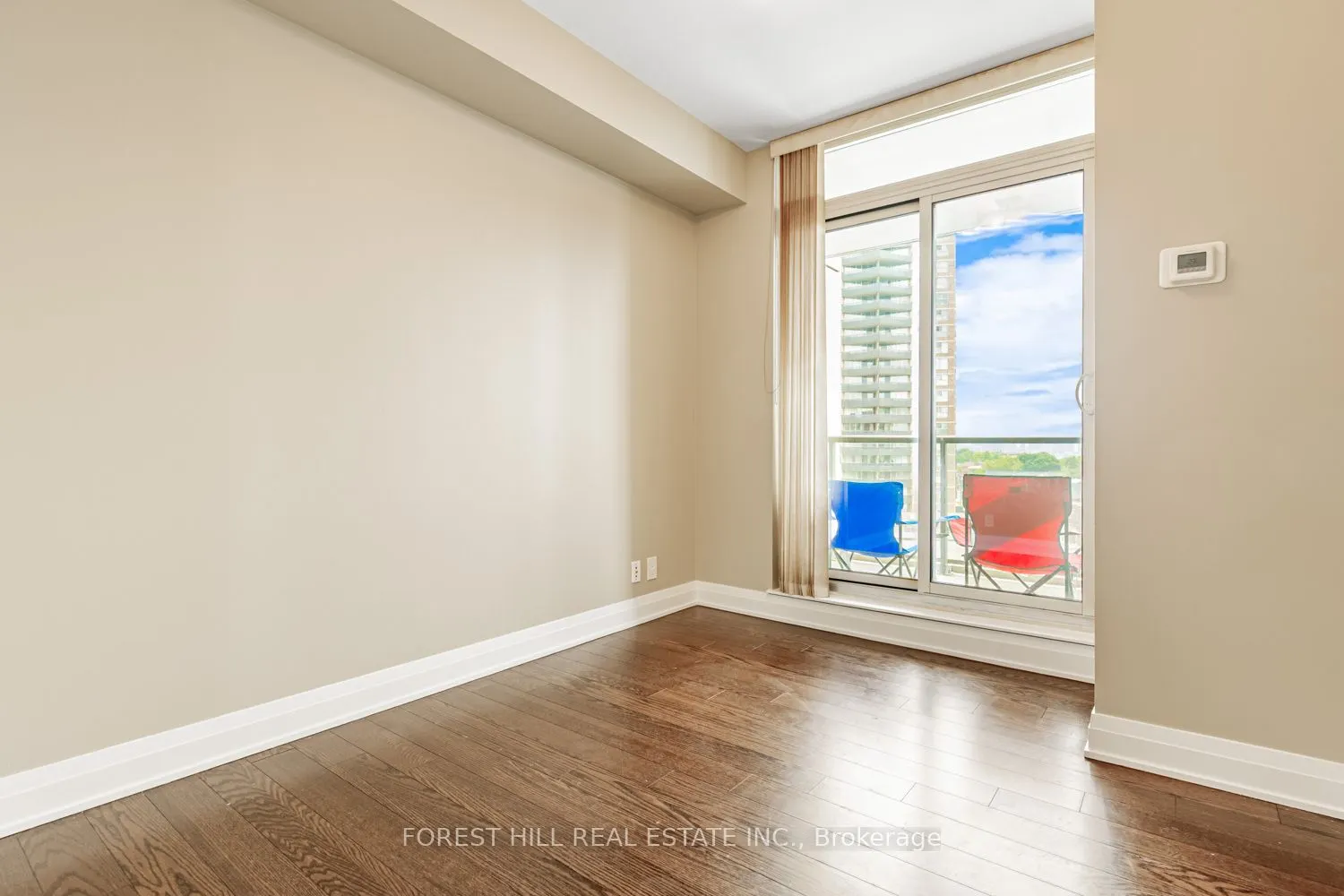 530 St. Clair Avenue W, #508