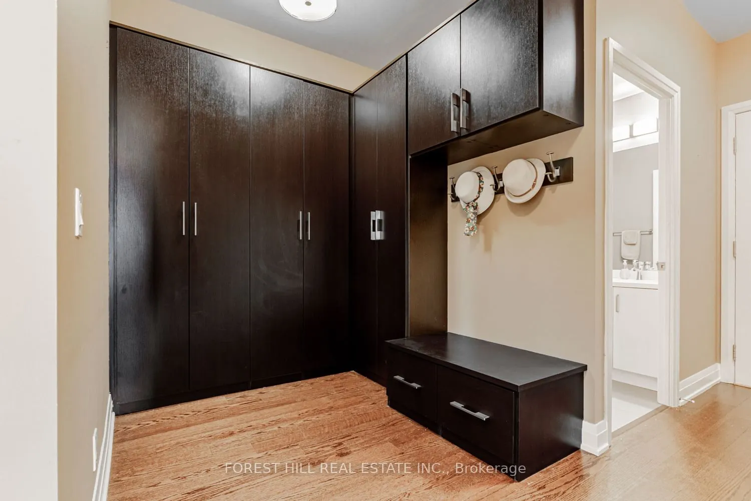 530 St. Clair Avenue W, #508