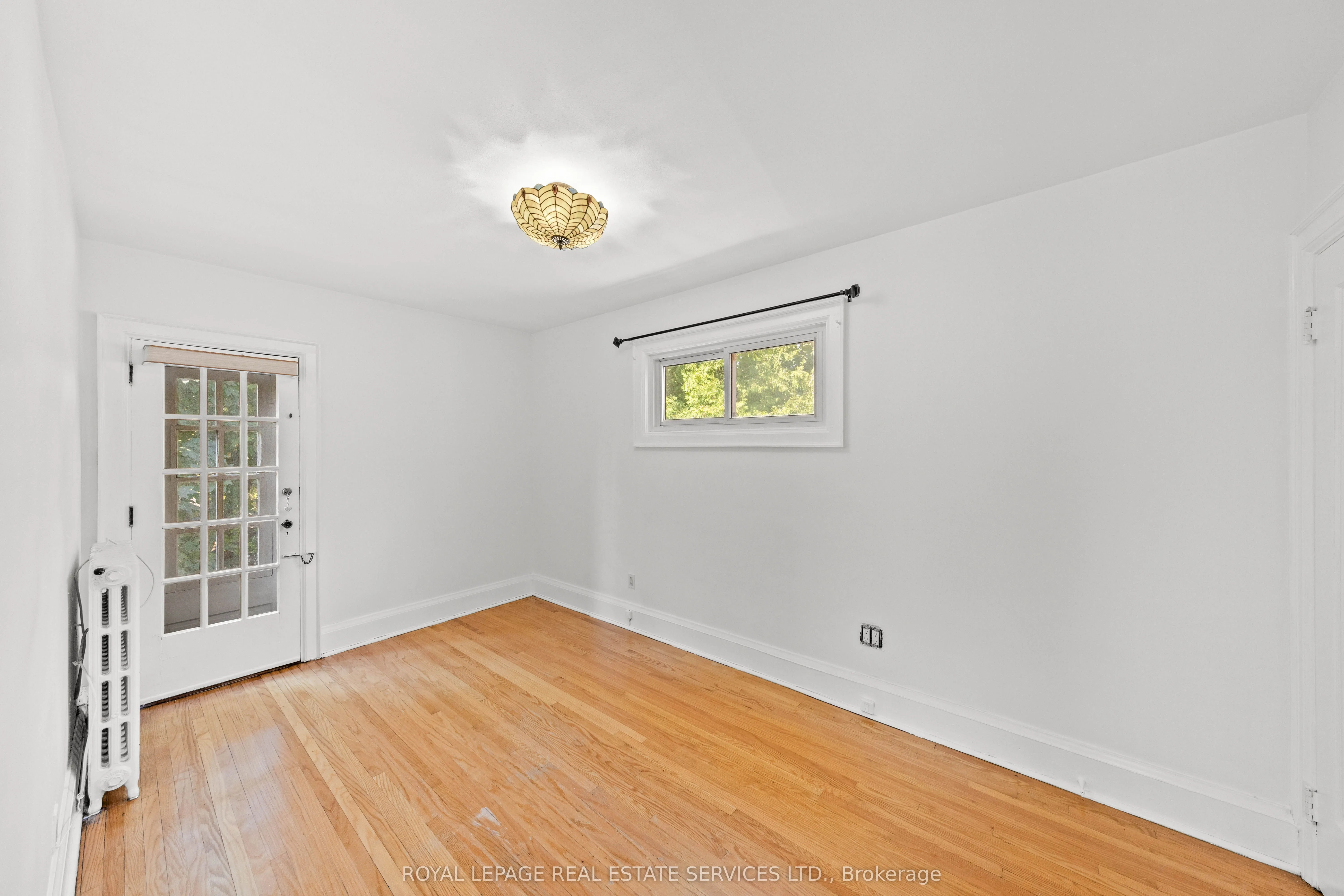 9 Duplex Crescent