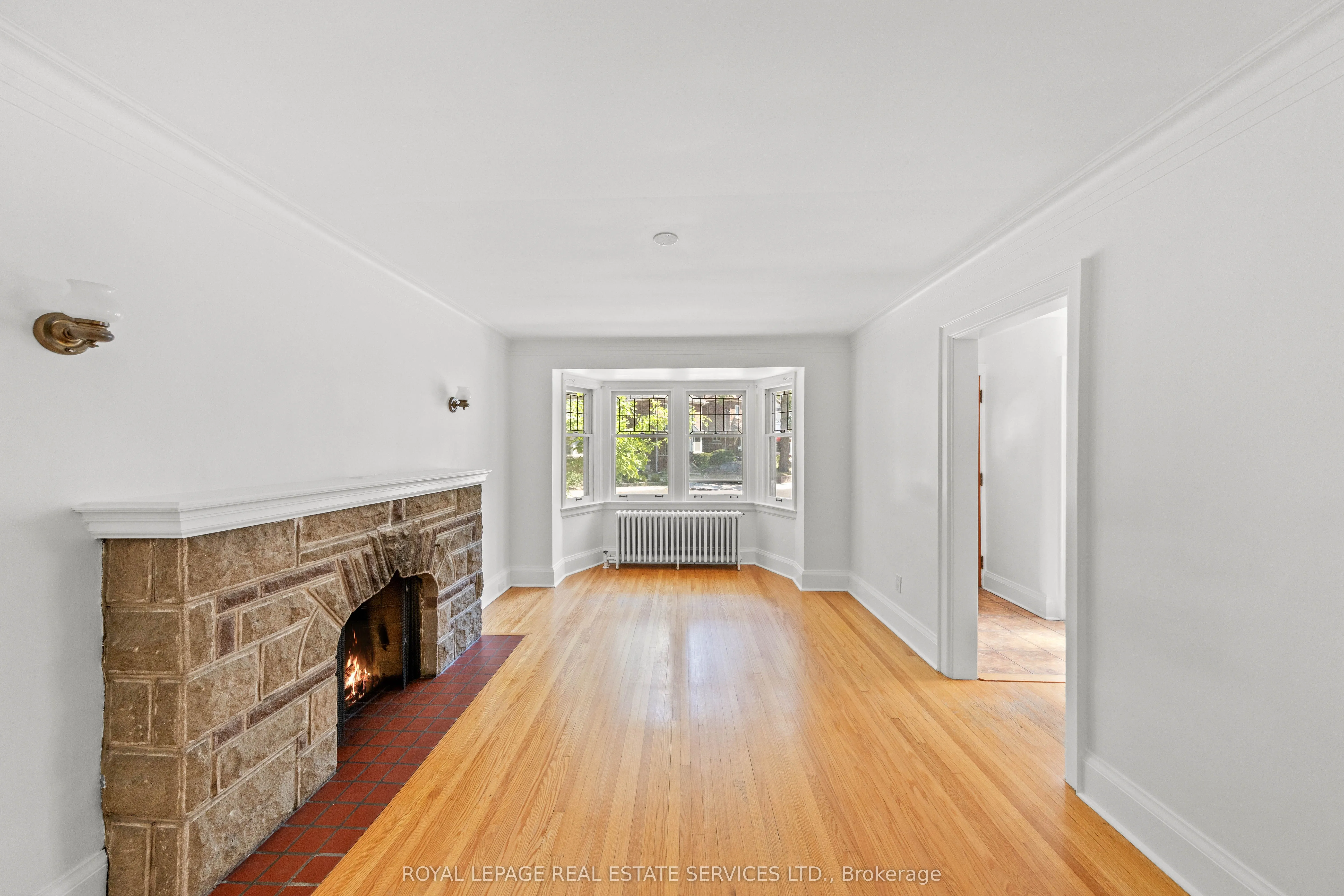 9 Duplex Crescent