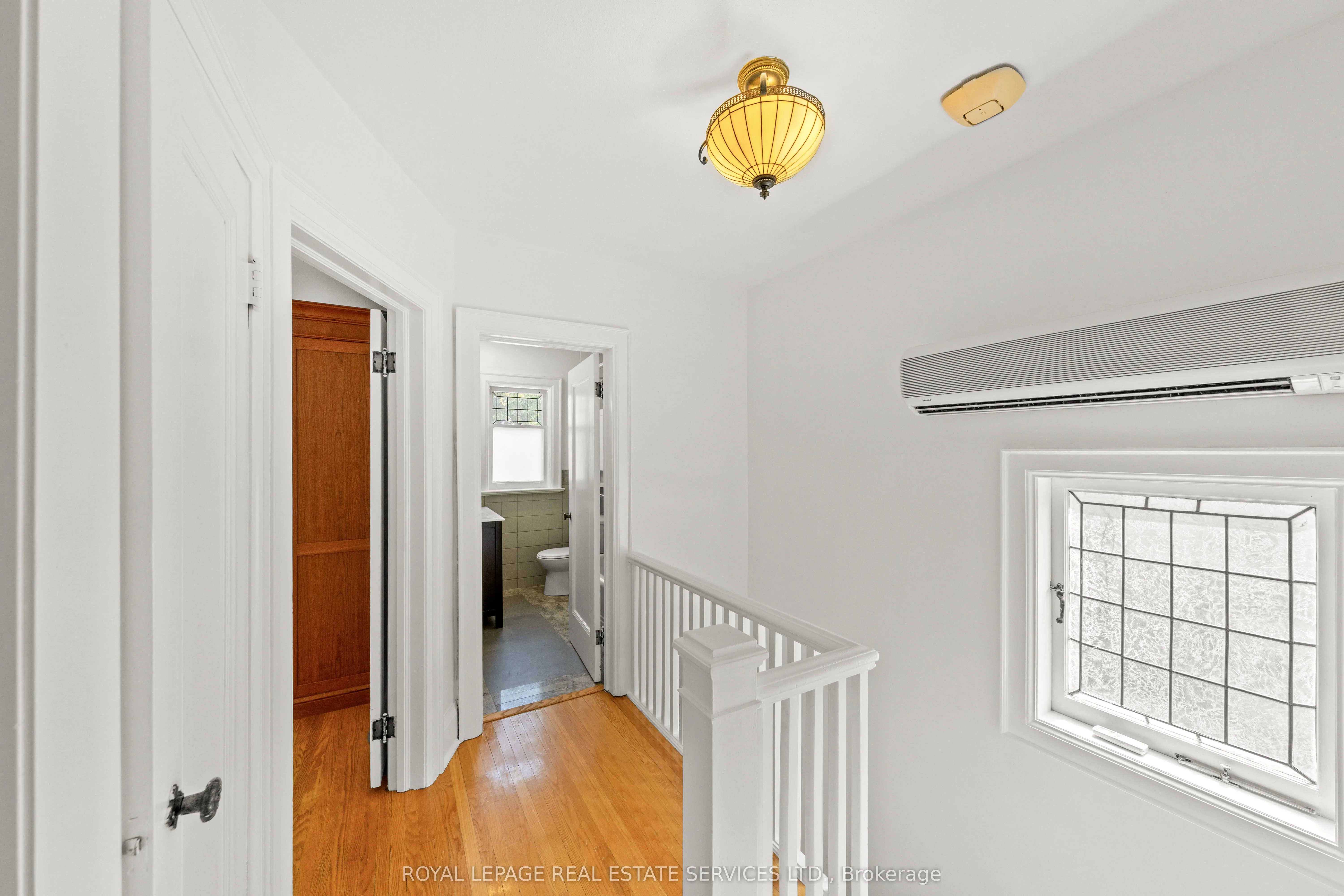 9 Duplex Crescent