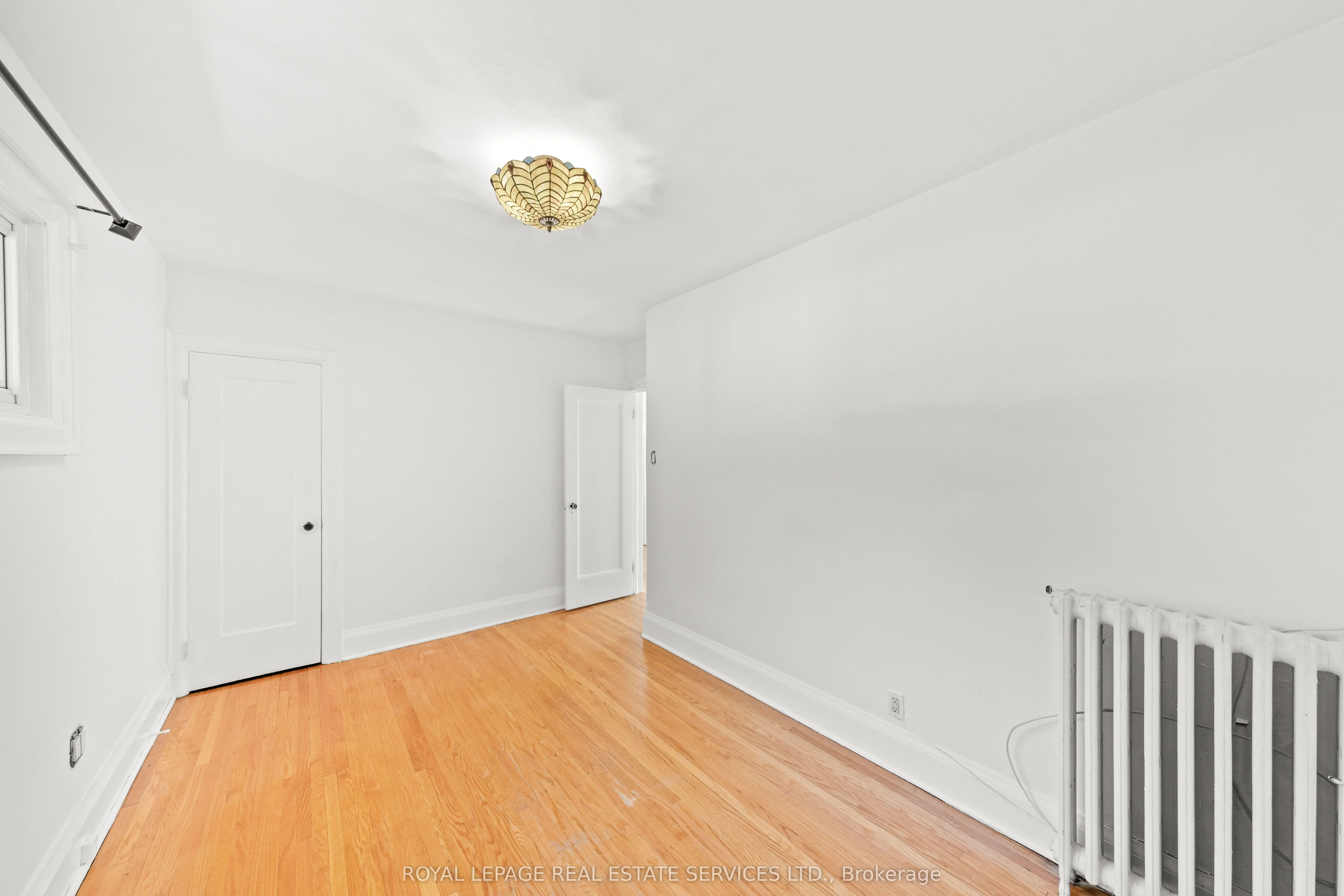 9 Duplex Crescent