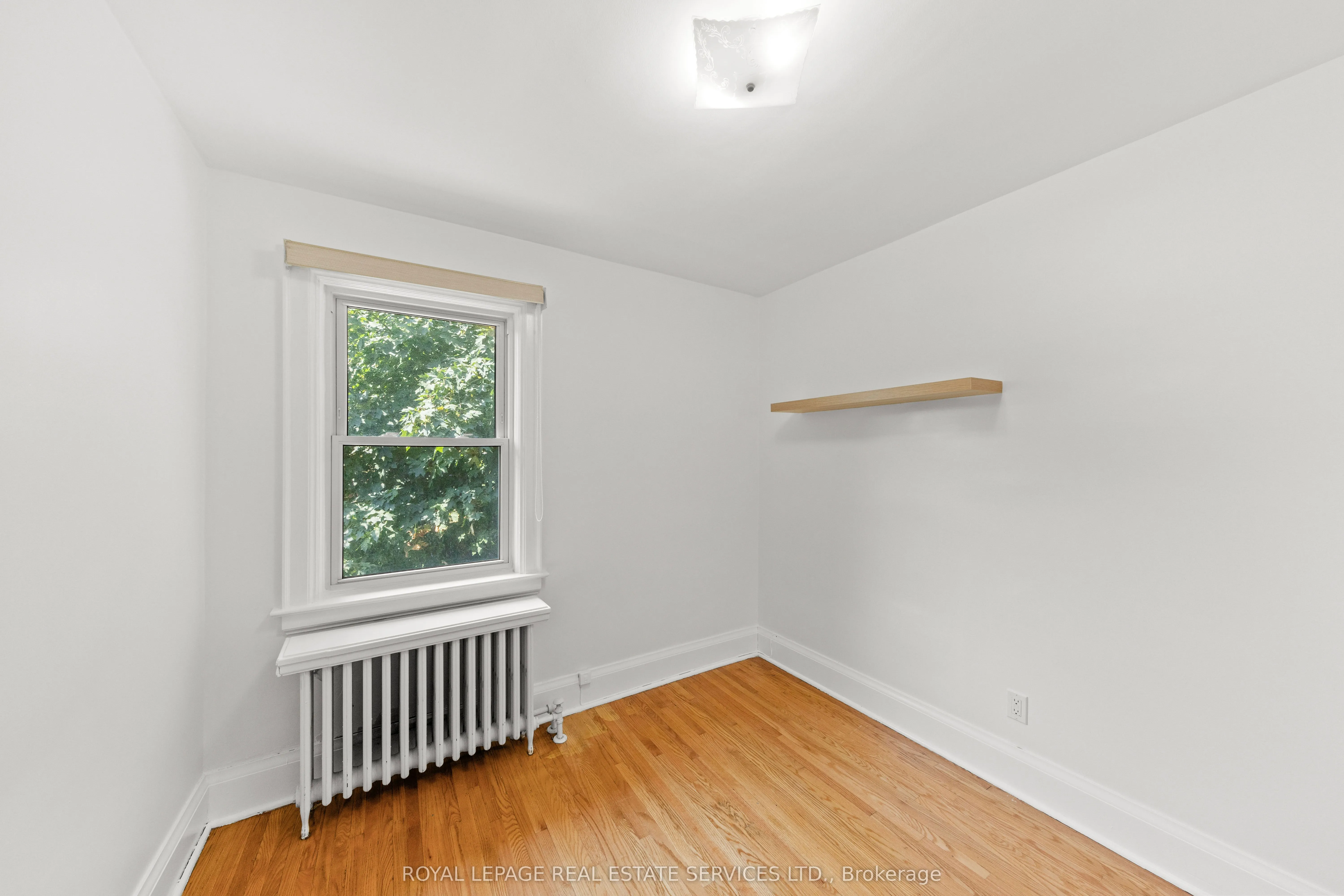 9 Duplex Crescent