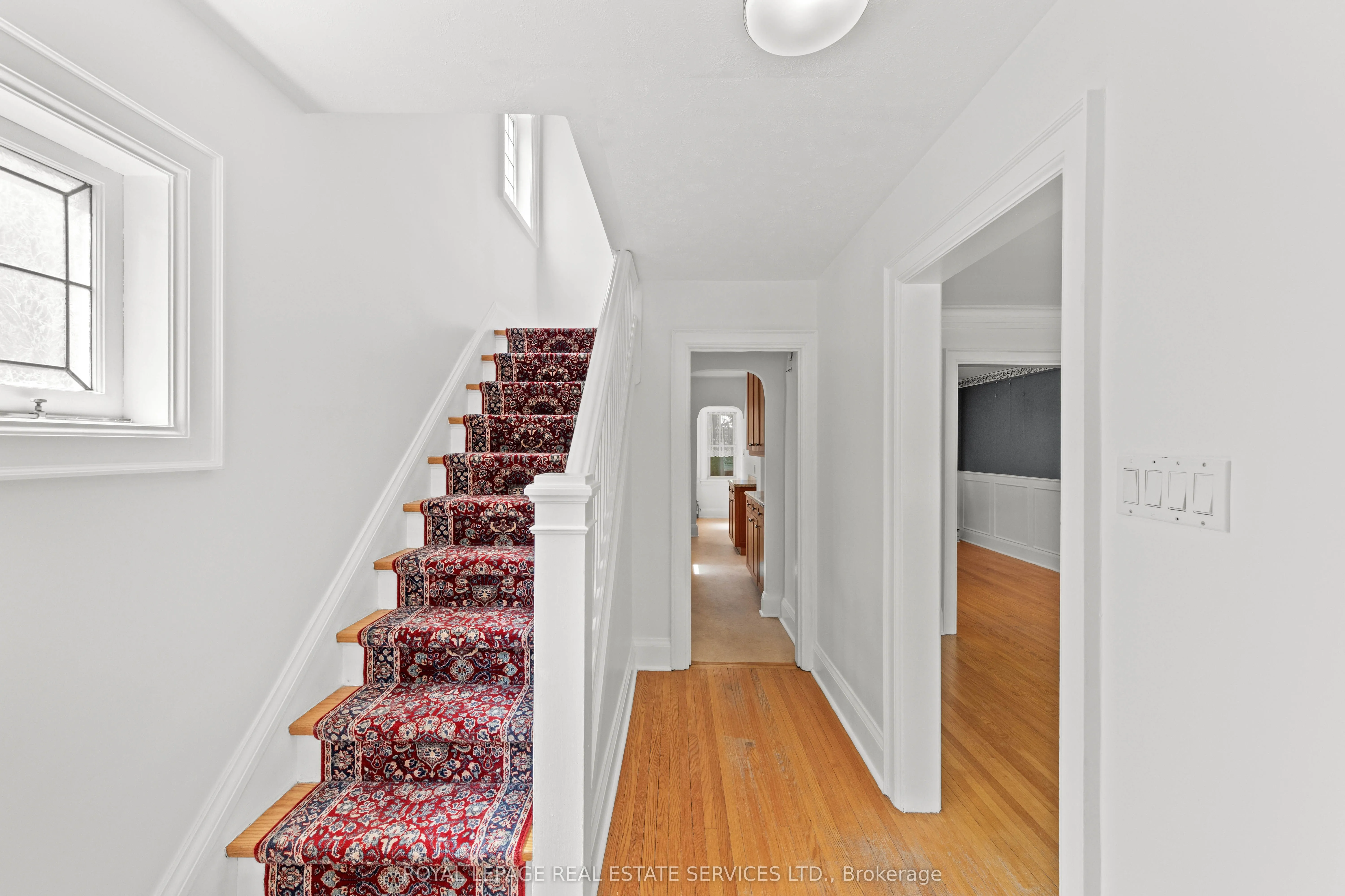 9 Duplex Crescent