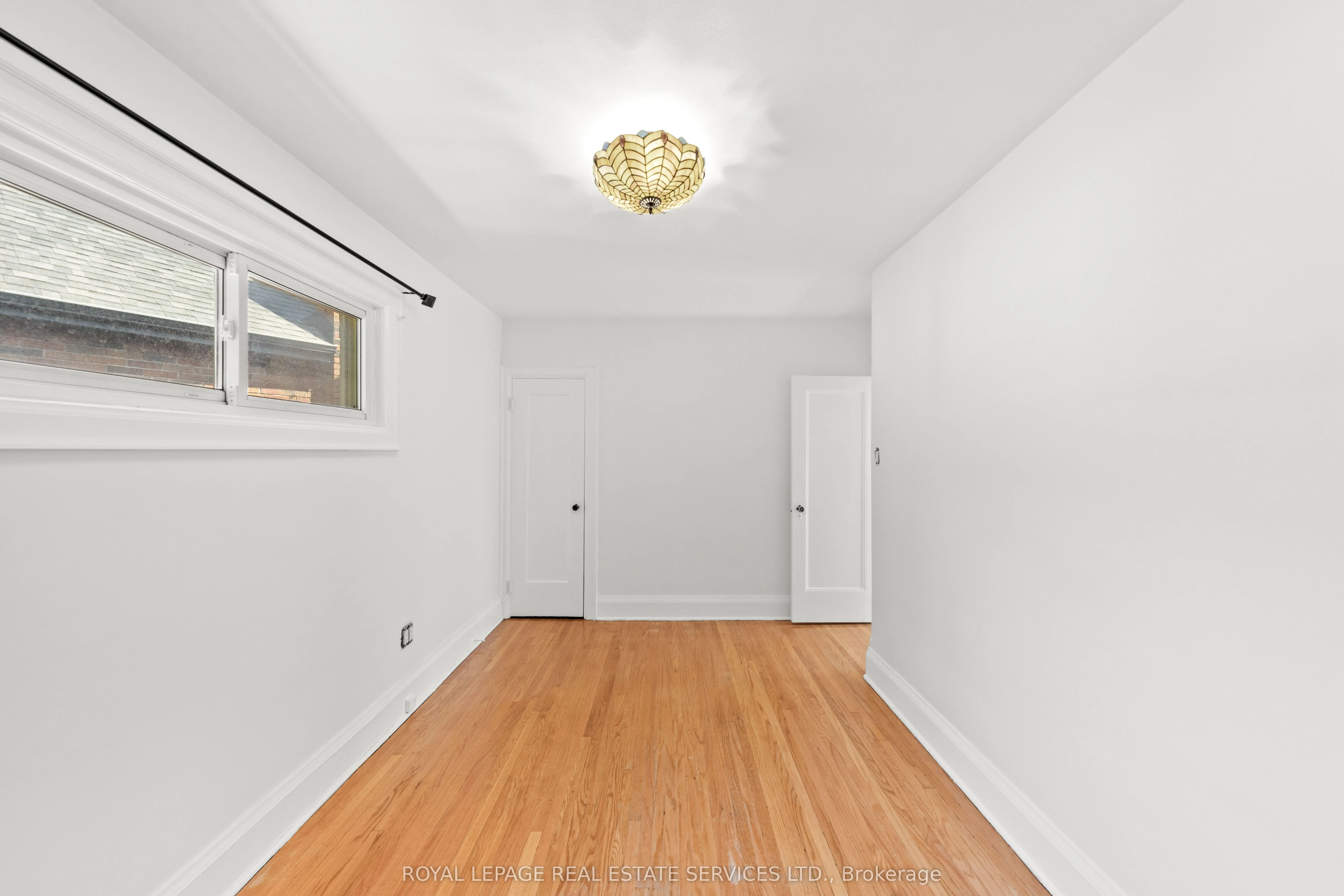 9 Duplex Crescent