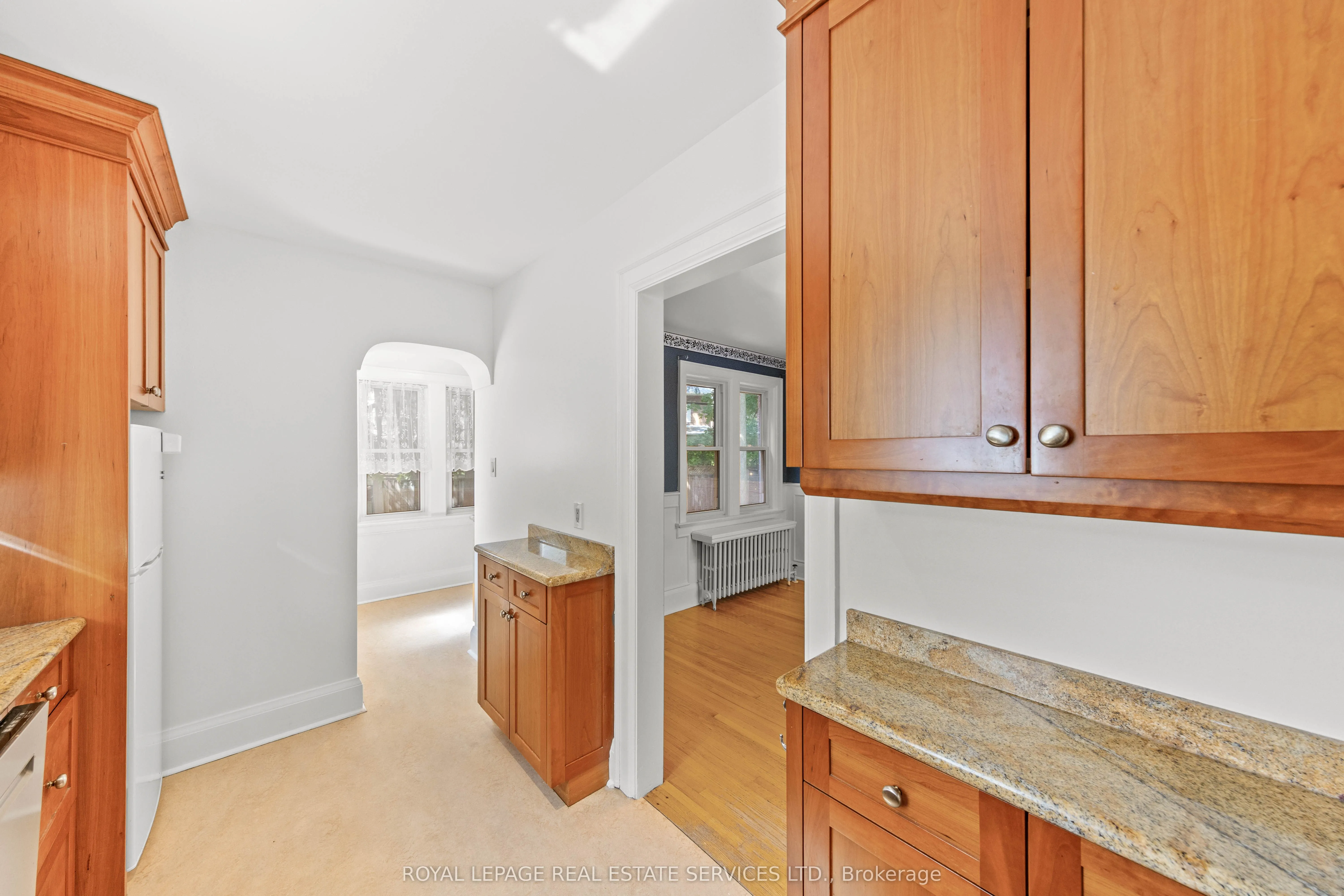 9 Duplex Crescent