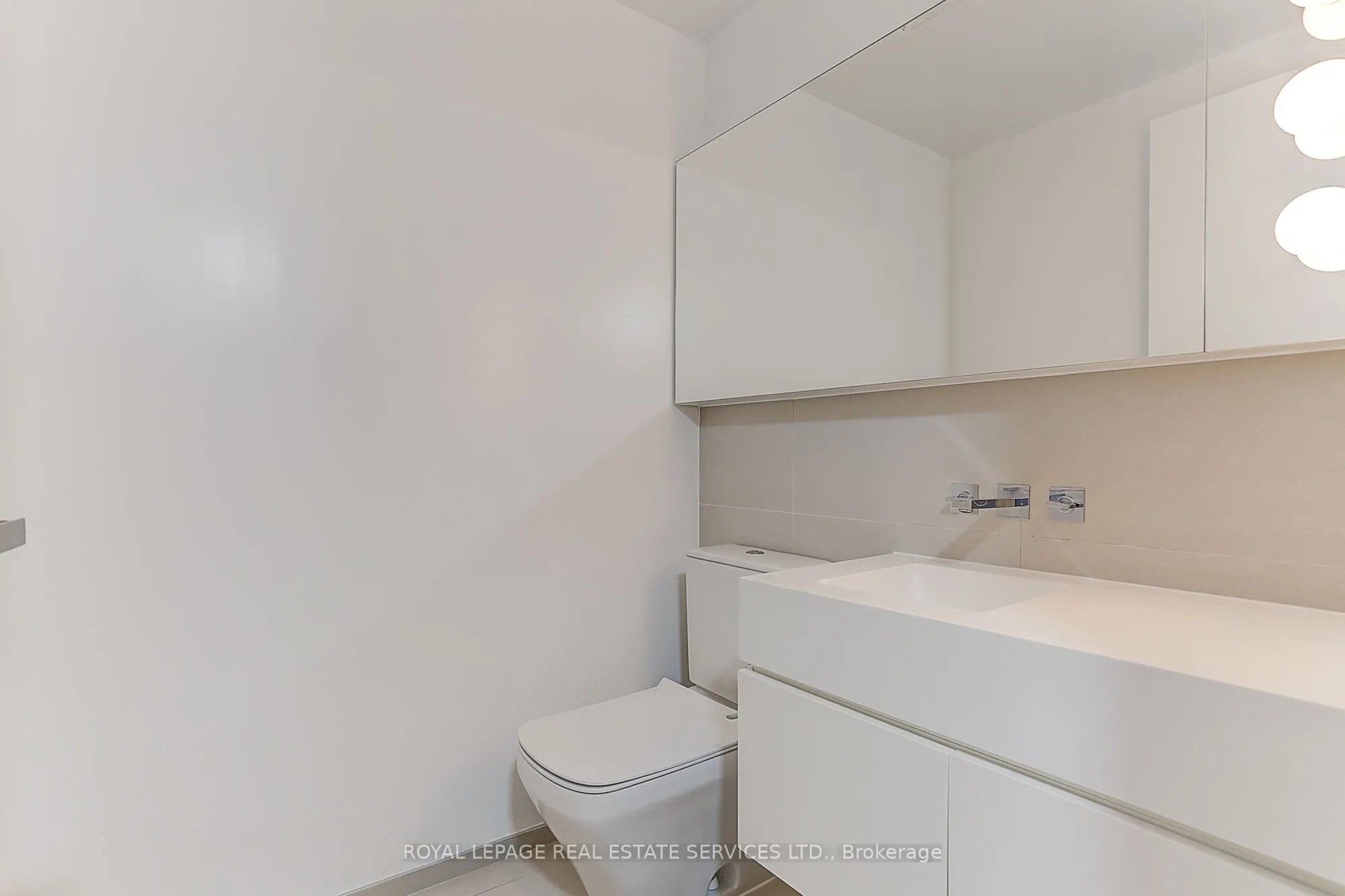 45 CHARLES Street E, #4111