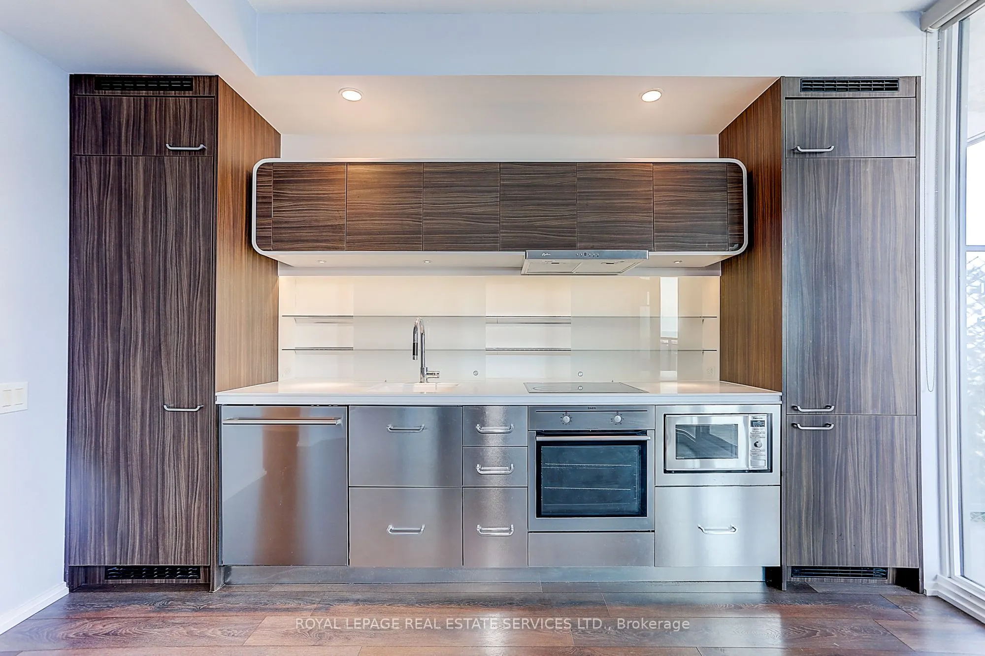 45 CHARLES Street E, #4111
