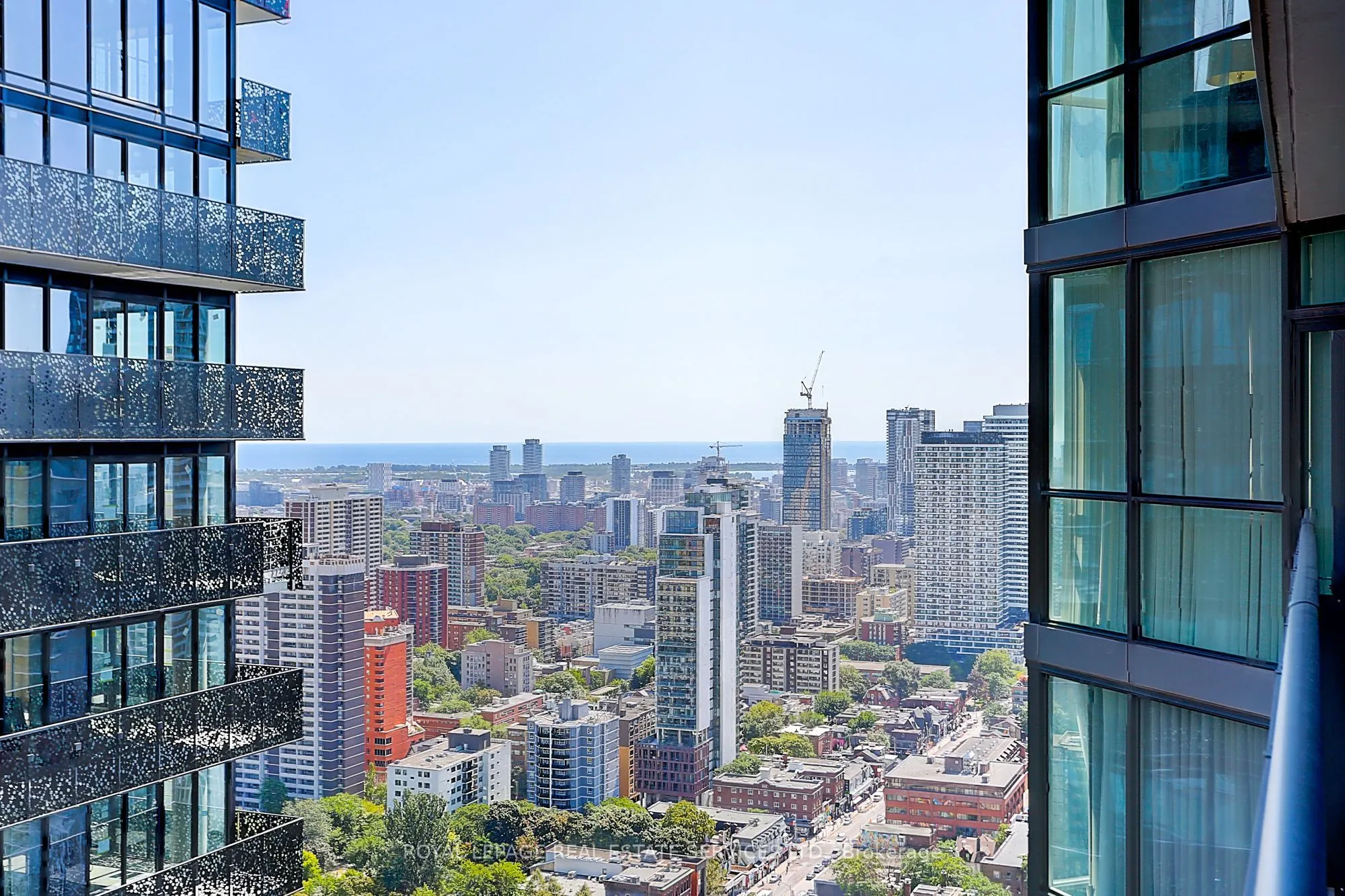 45 CHARLES Street E, #4111
