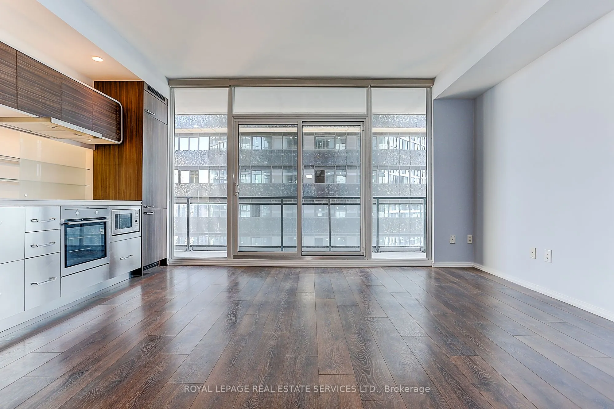 45 CHARLES Street E, #4111