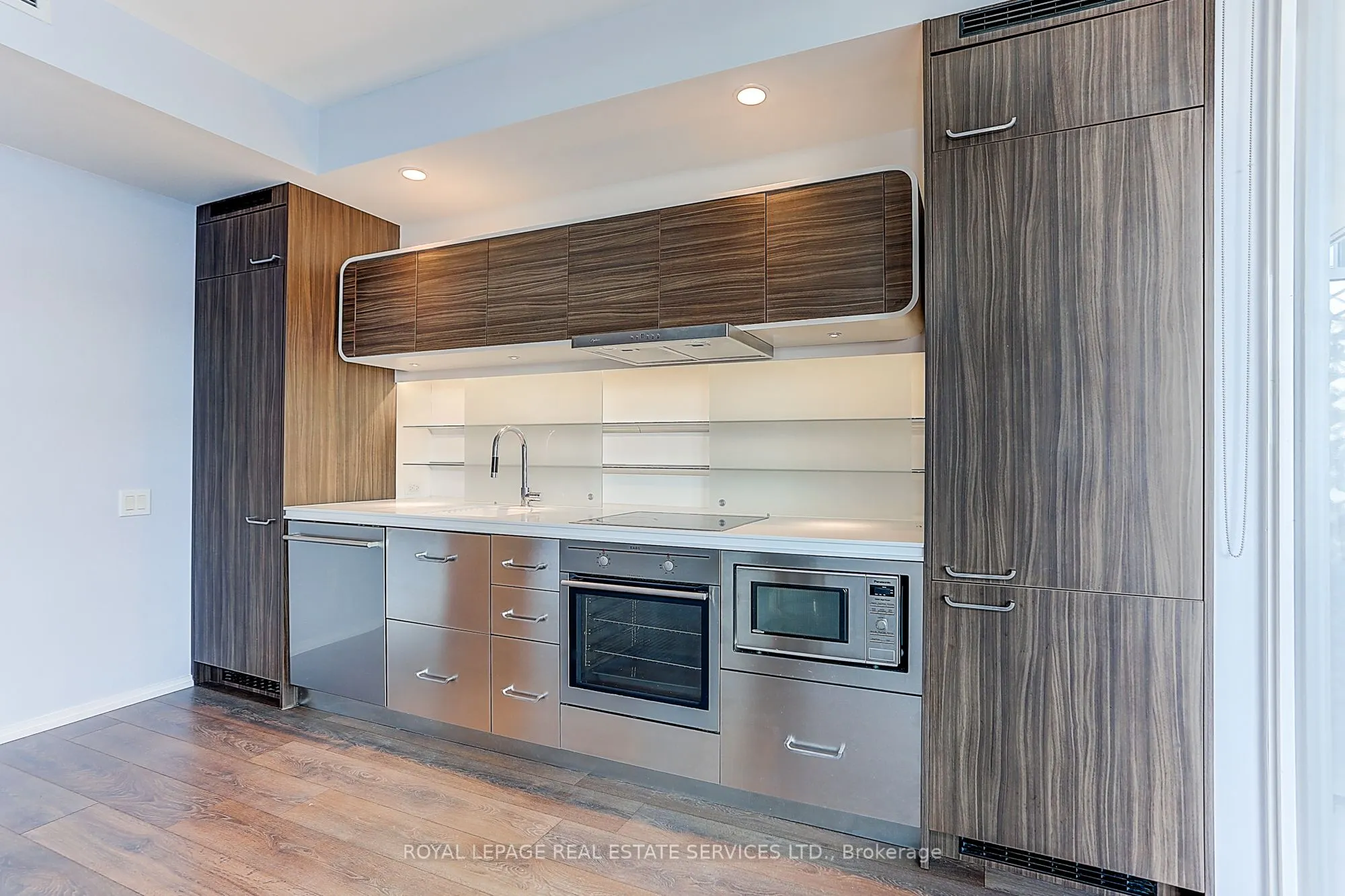 45 CHARLES Street E, #4111