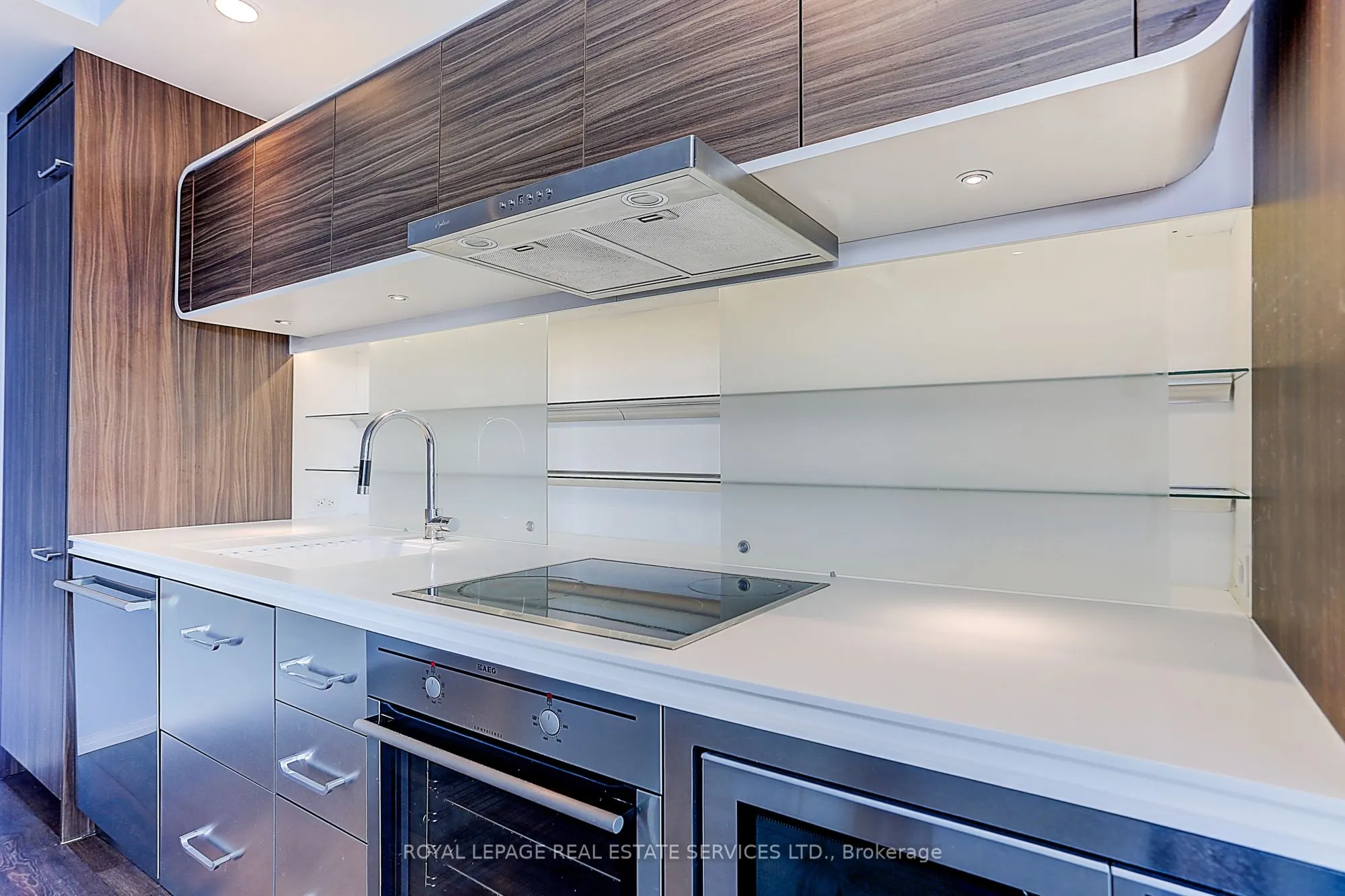45 CHARLES Street E, #4111