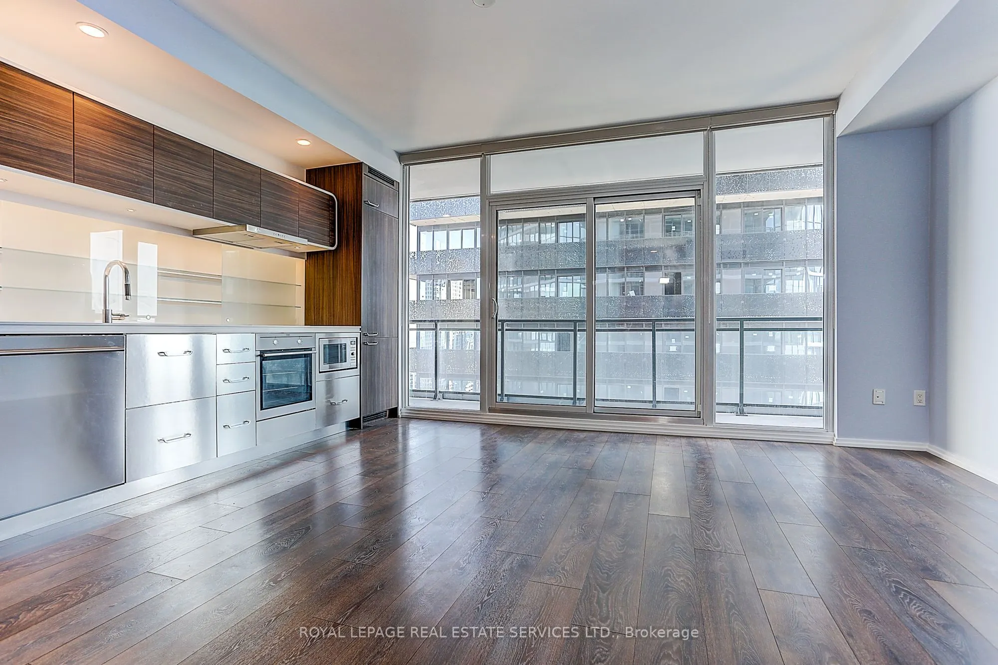 45 CHARLES Street E, #4111