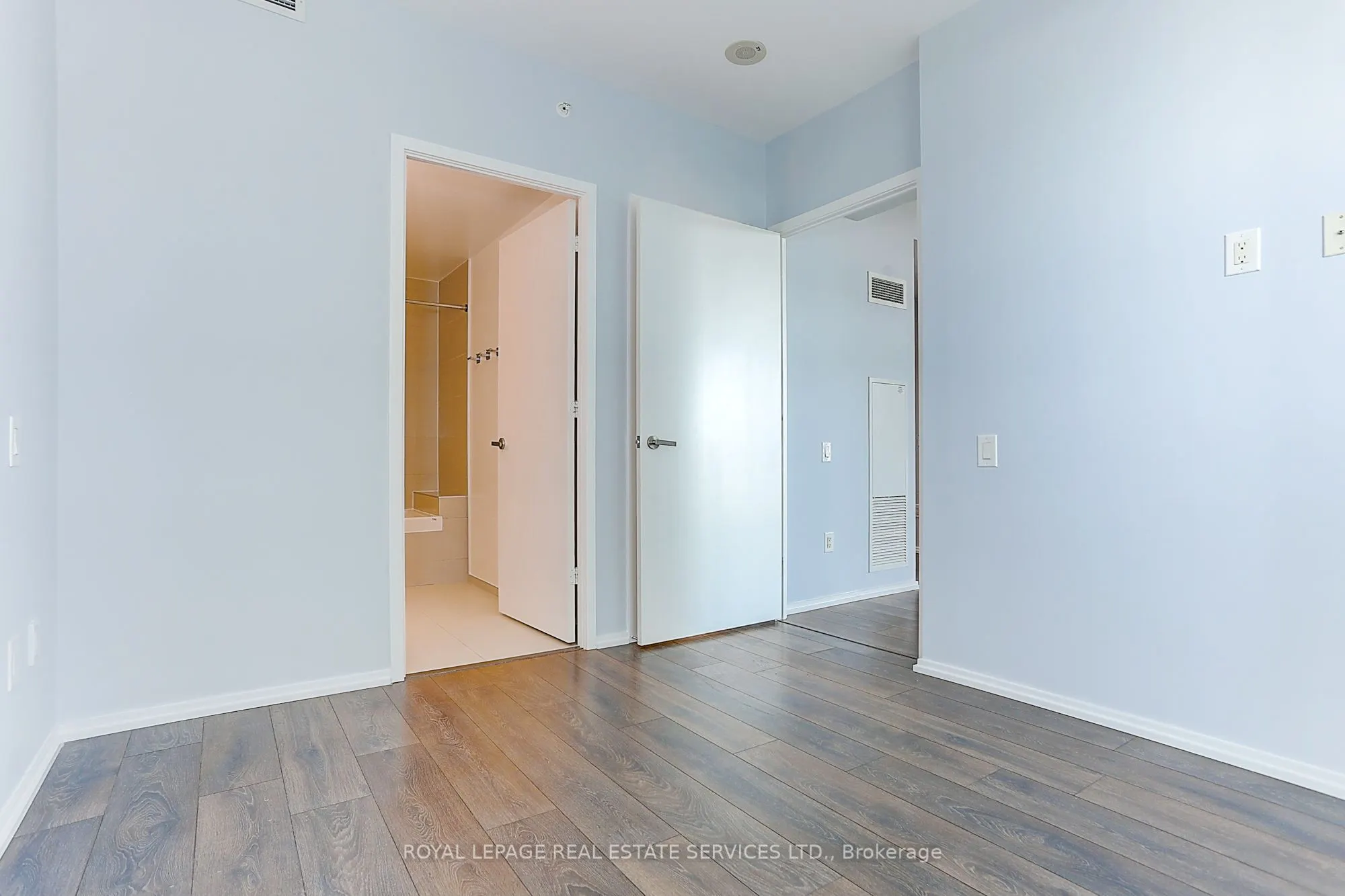 45 CHARLES Street E, #4111
