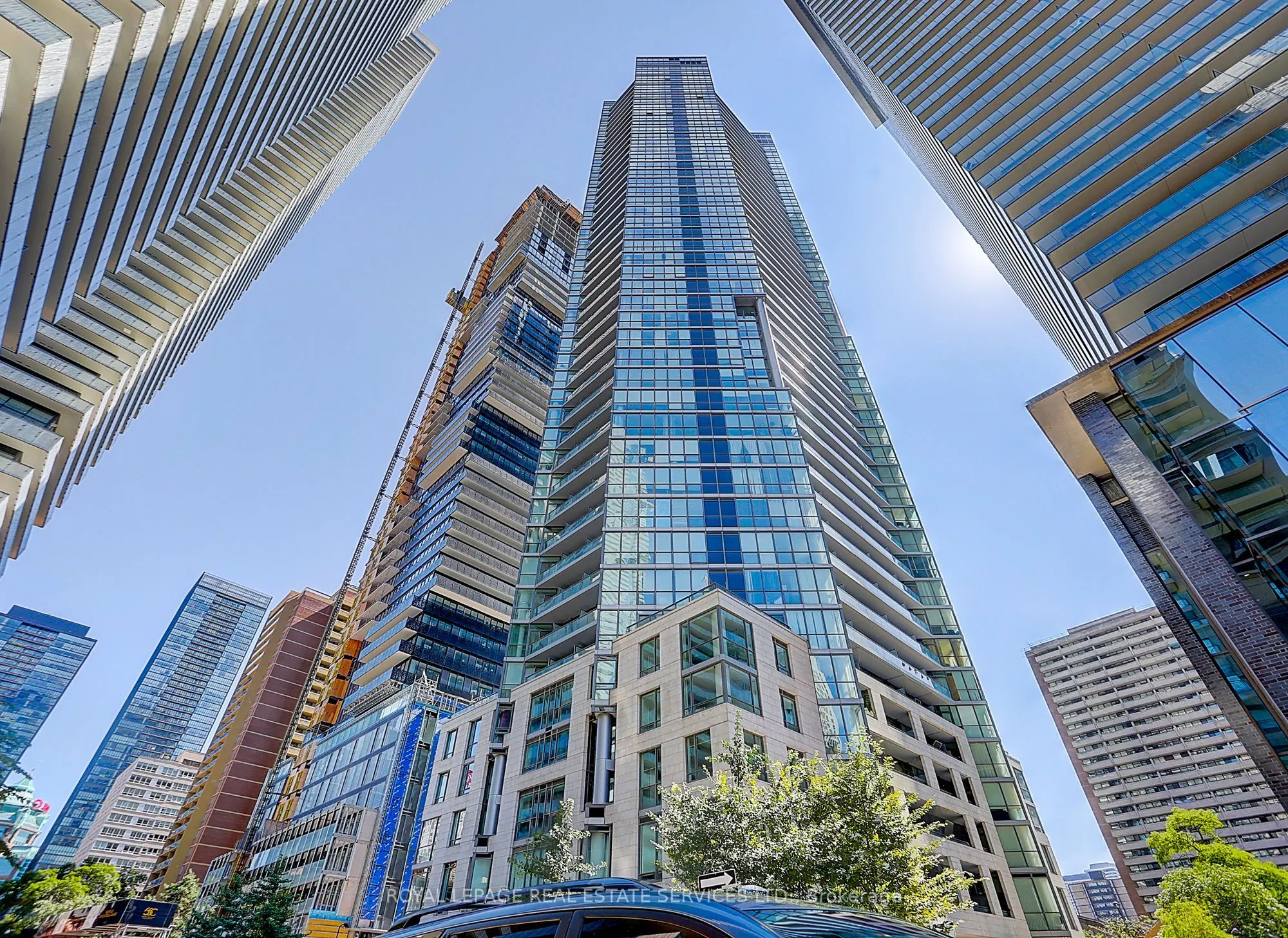 45 CHARLES Street E, #4111