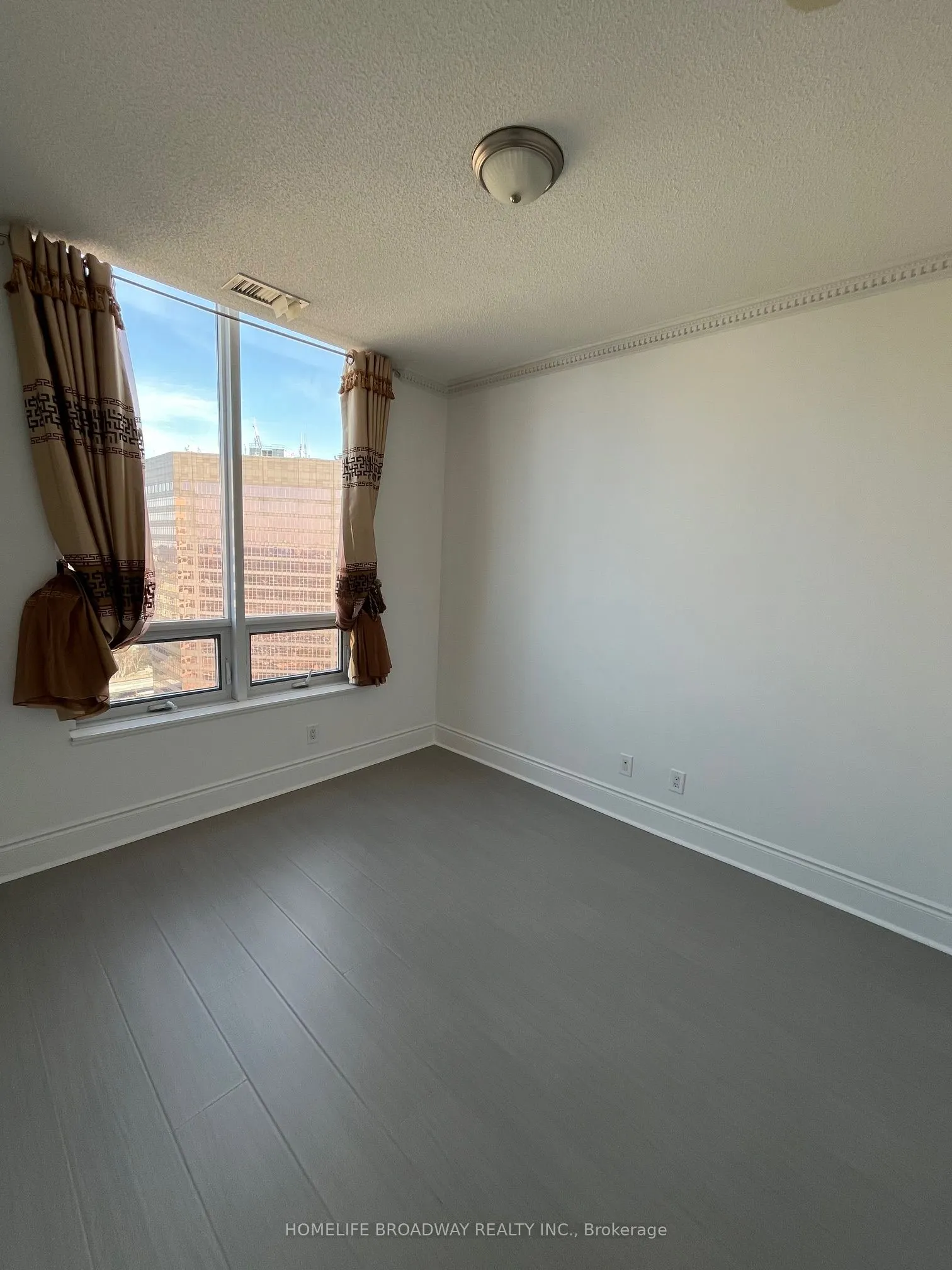 25 Greenview Avenue, #PH25