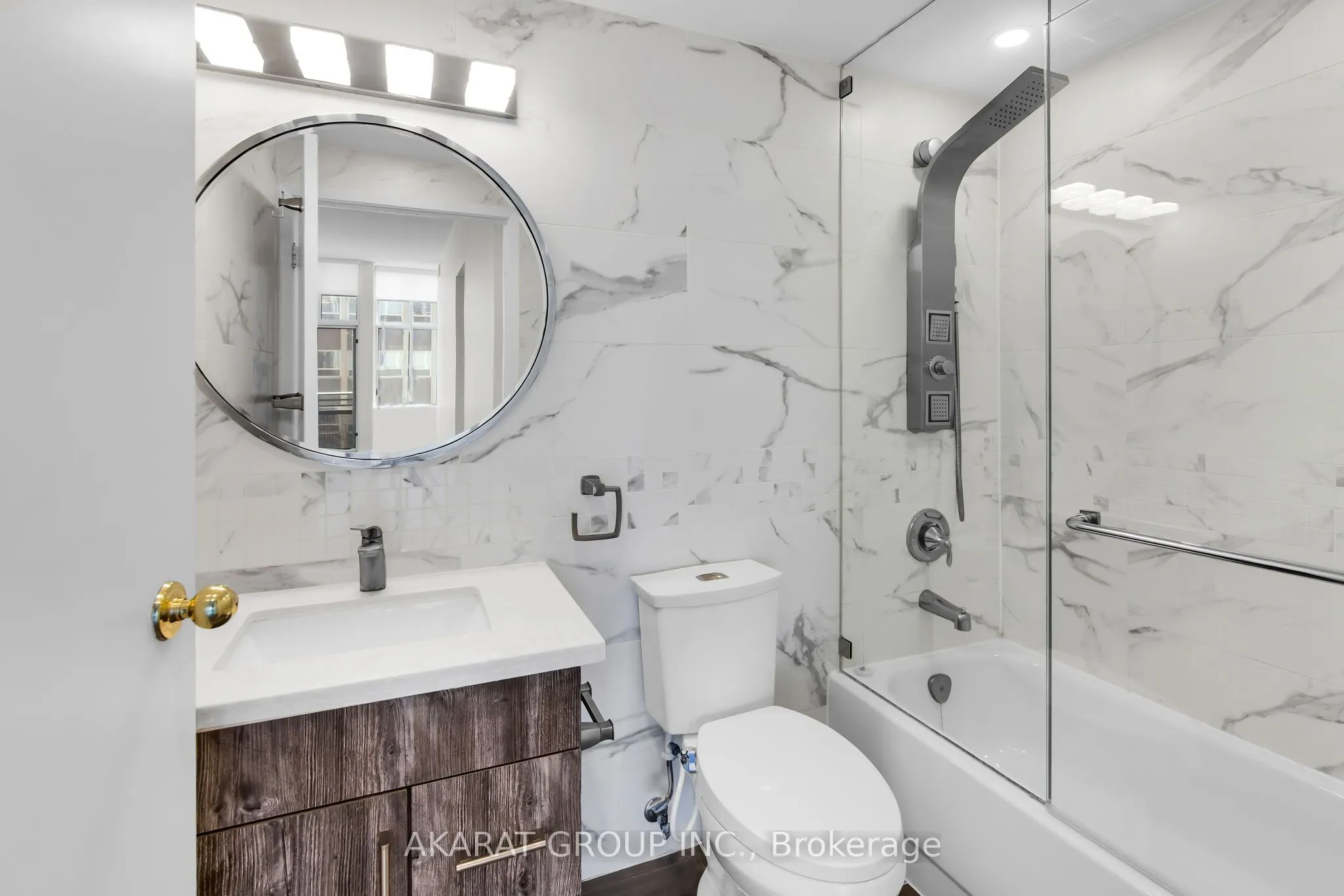 1901 Yonge Street, #703