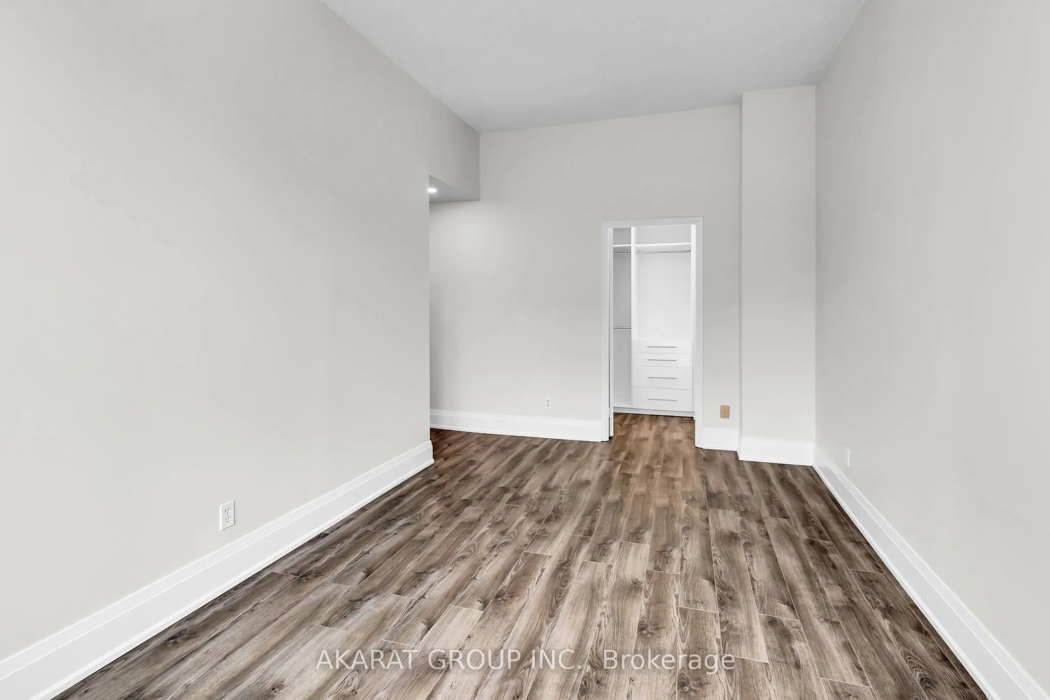 1901 Yonge Street, #703