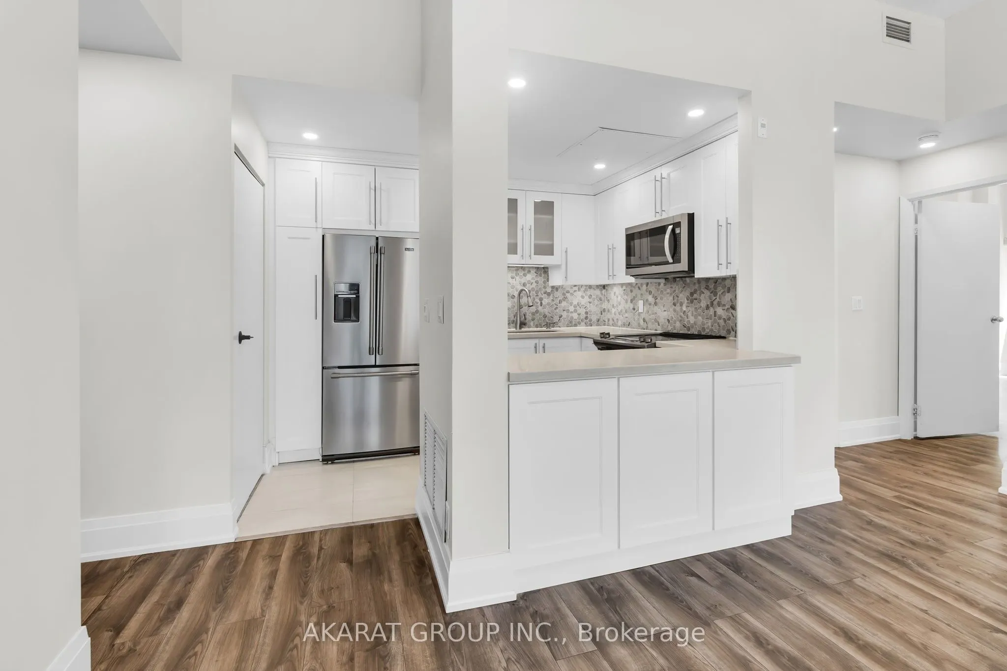 1901 Yonge Street, #703