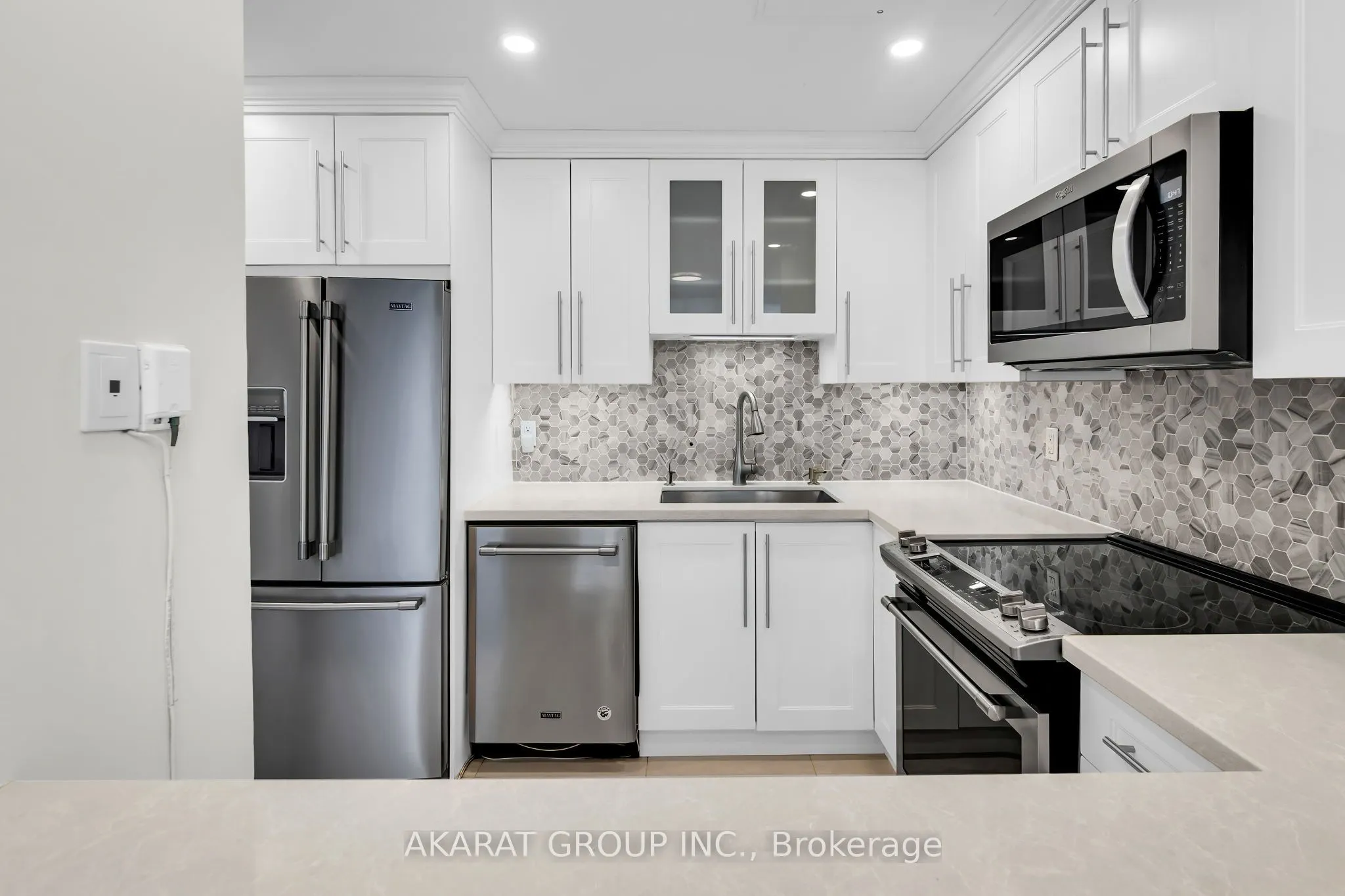 1901 Yonge Street, #703