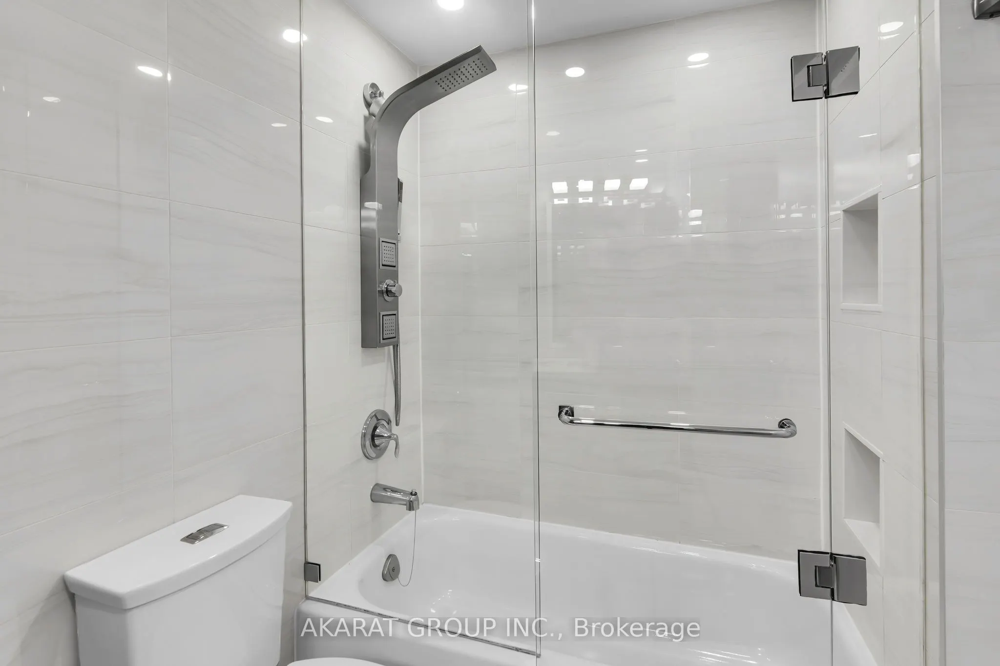 1901 Yonge Street, #703