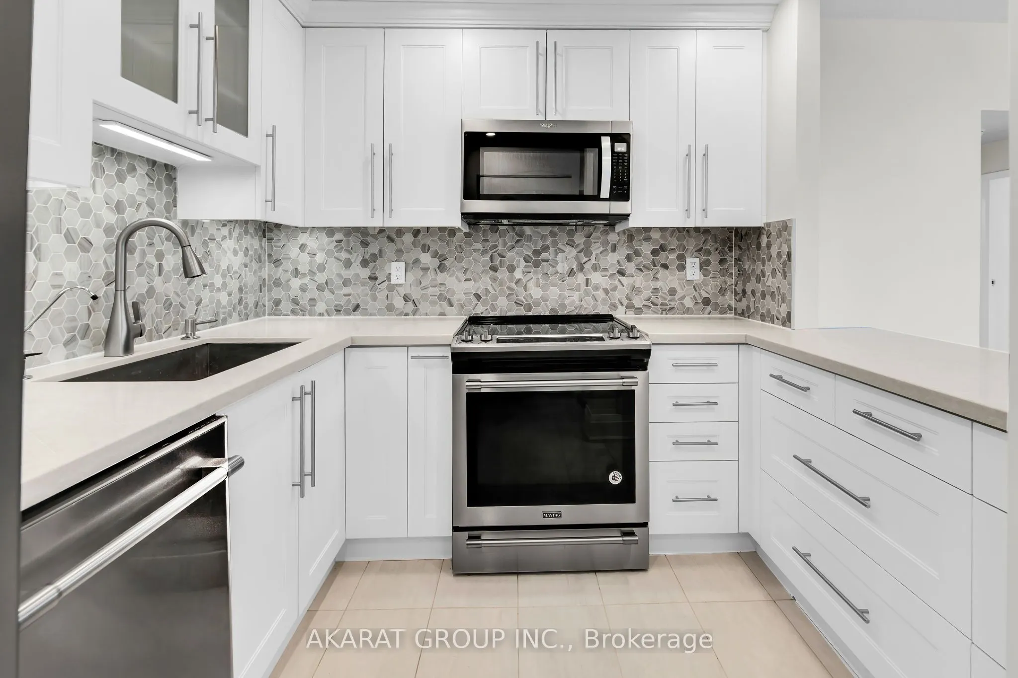 1901 Yonge Street, #703
