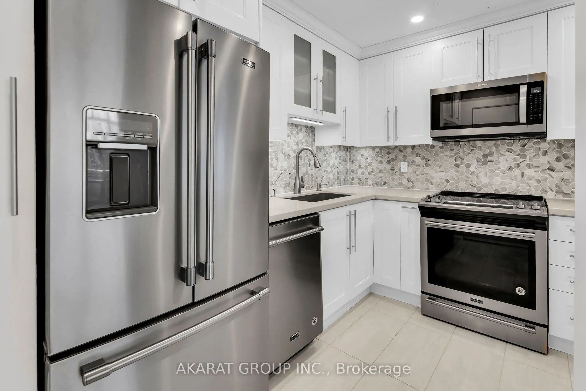 1901 Yonge Street, #703
