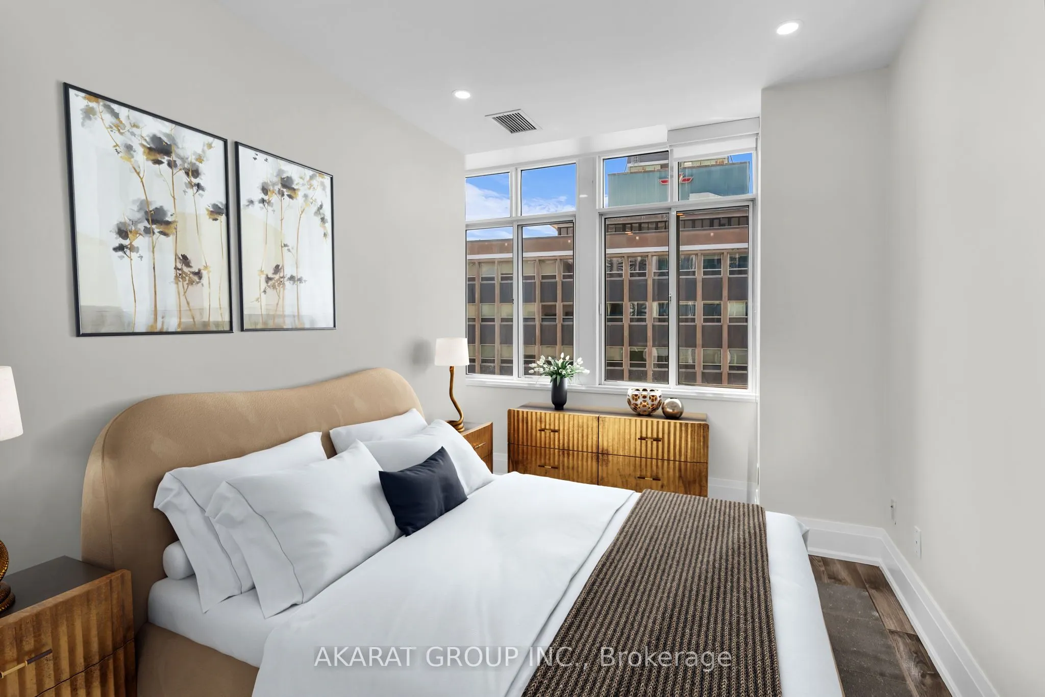 1901 Yonge Street, #703